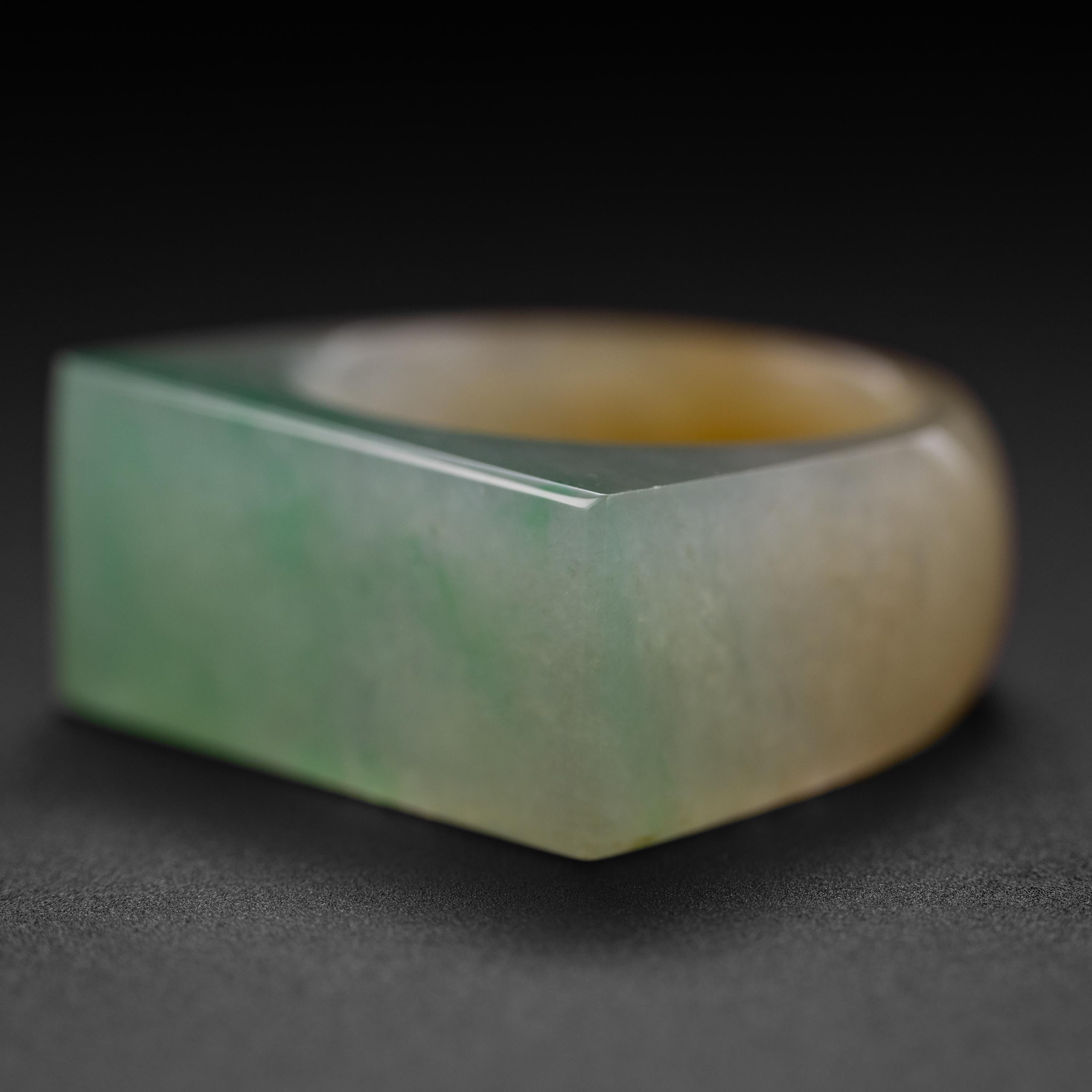 Carved Jade Ring Bi-Color Highly Translucent Certified Untreatedf In New Condition In Southbury, CT