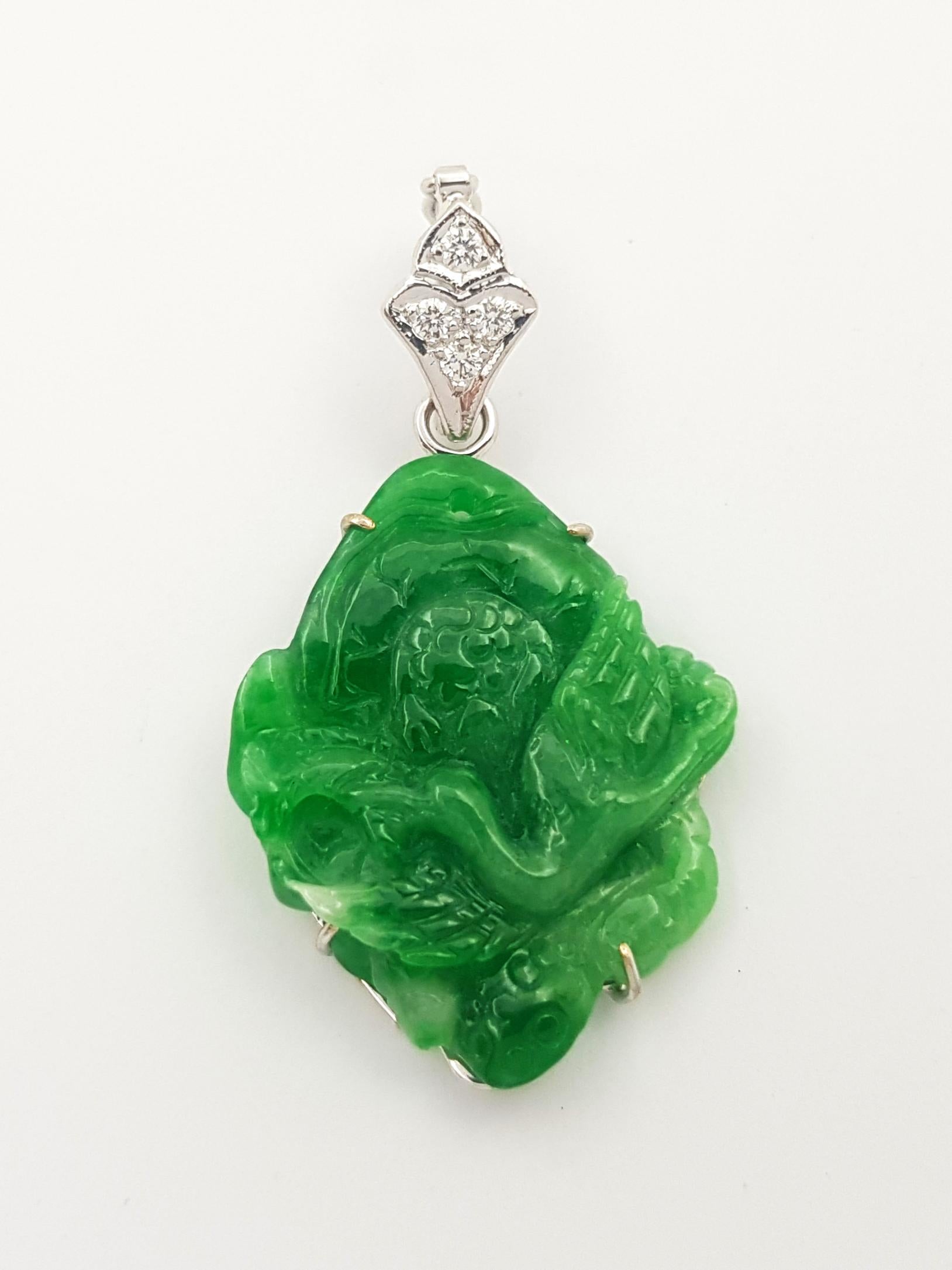 Jade 21.71 carats with Diamond 0.10 carat Pendant set in 18K White Gold Settings
(chain not included)

Width: 2.3 cm 
Length: 4.4  cm
Total Weight: 6.53 grams

