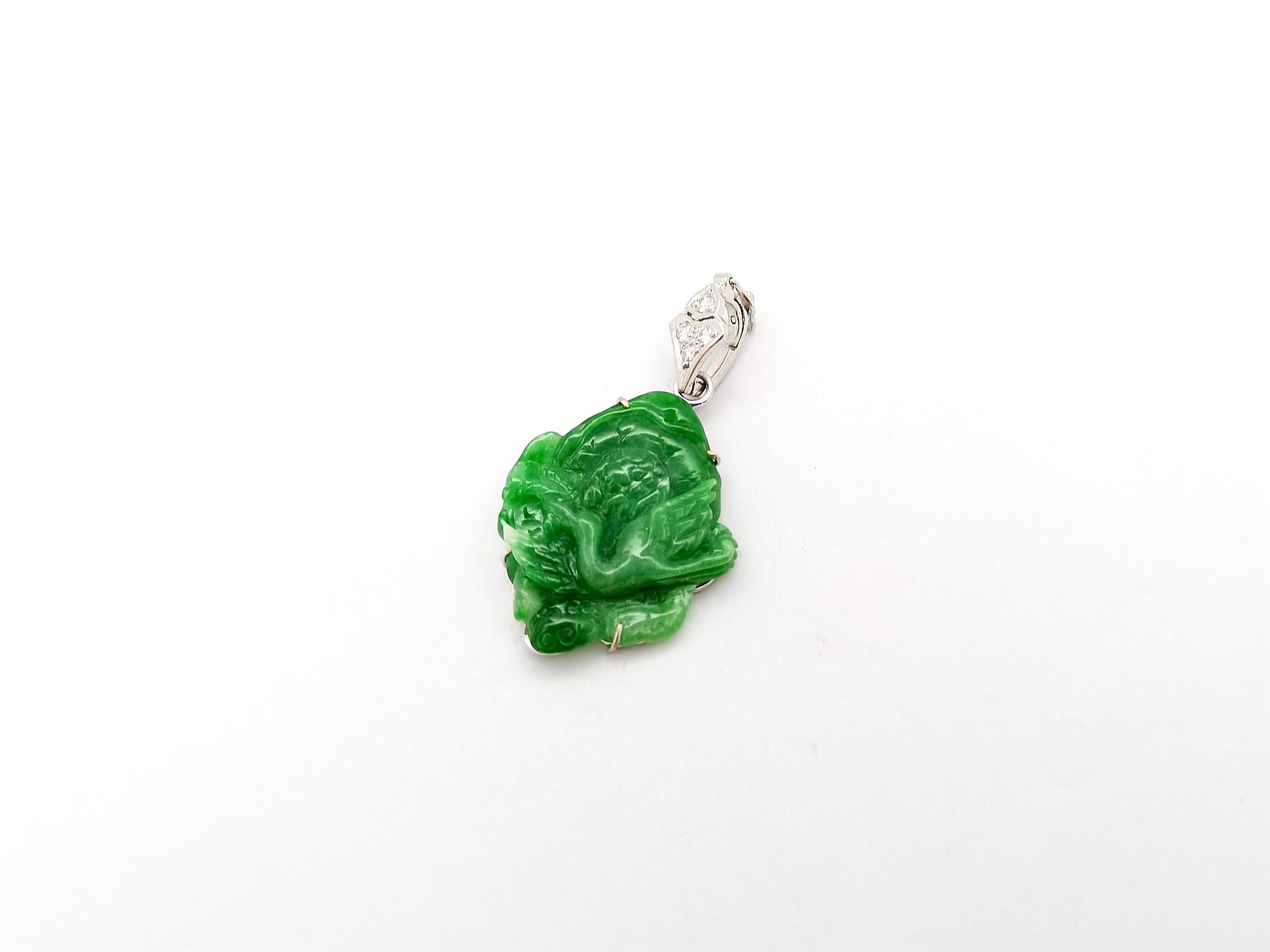 Carved Jade with Diamond 0.10 carat Pendant set in 18K White Gold Settings In New Condition For Sale In Bangkok, TH