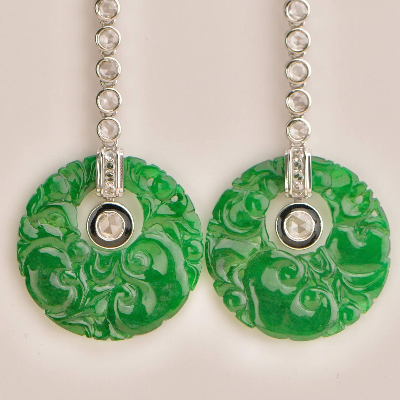 Pendants d'oreilles en or blanc 18 carats Jadeite Diamant Onyx Excellent état - En vente à Banbury, GB