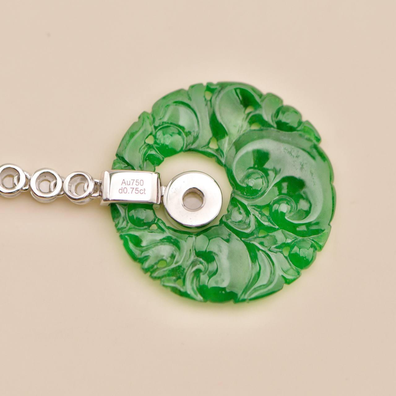 Pendants d'oreilles en or blanc 18 carats Jadeite Diamant Onyx Unisexe en vente