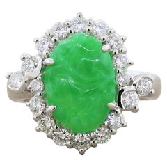 Bague en platine avec jadéite sculptée, jade et diamant