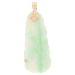 Retro Carved Jadeite Pendant, 14k Yellow Gold Botanical Design