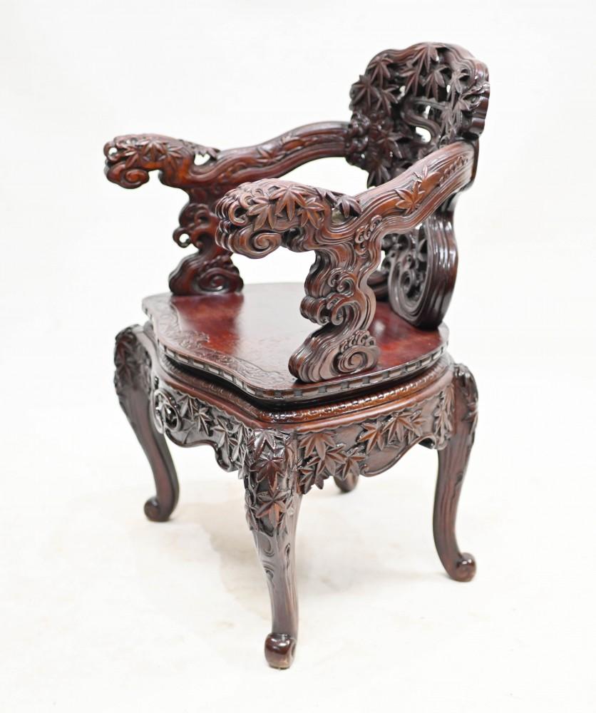 Carved Japanese Desk and Chair Set Bureau 1880 For Sale 7