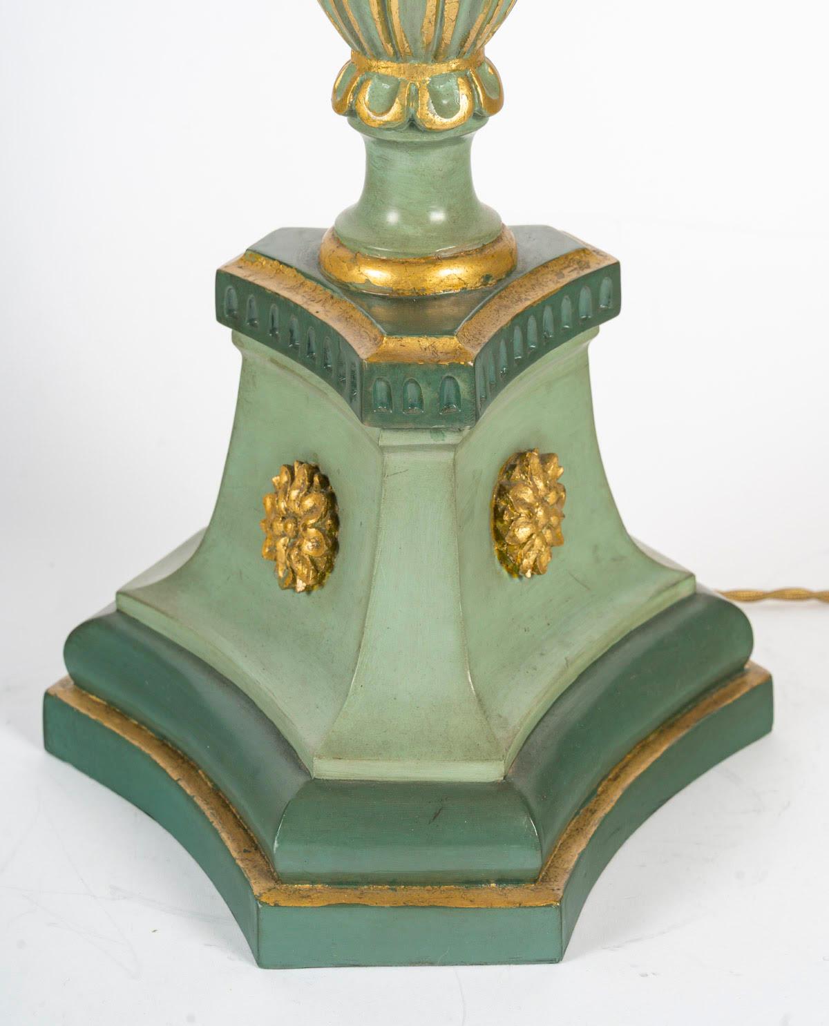 Lámpara de Madera Tallada, Lacada y Dorada, 1950-1960, Estilo Luis XVI. Tallado en venta