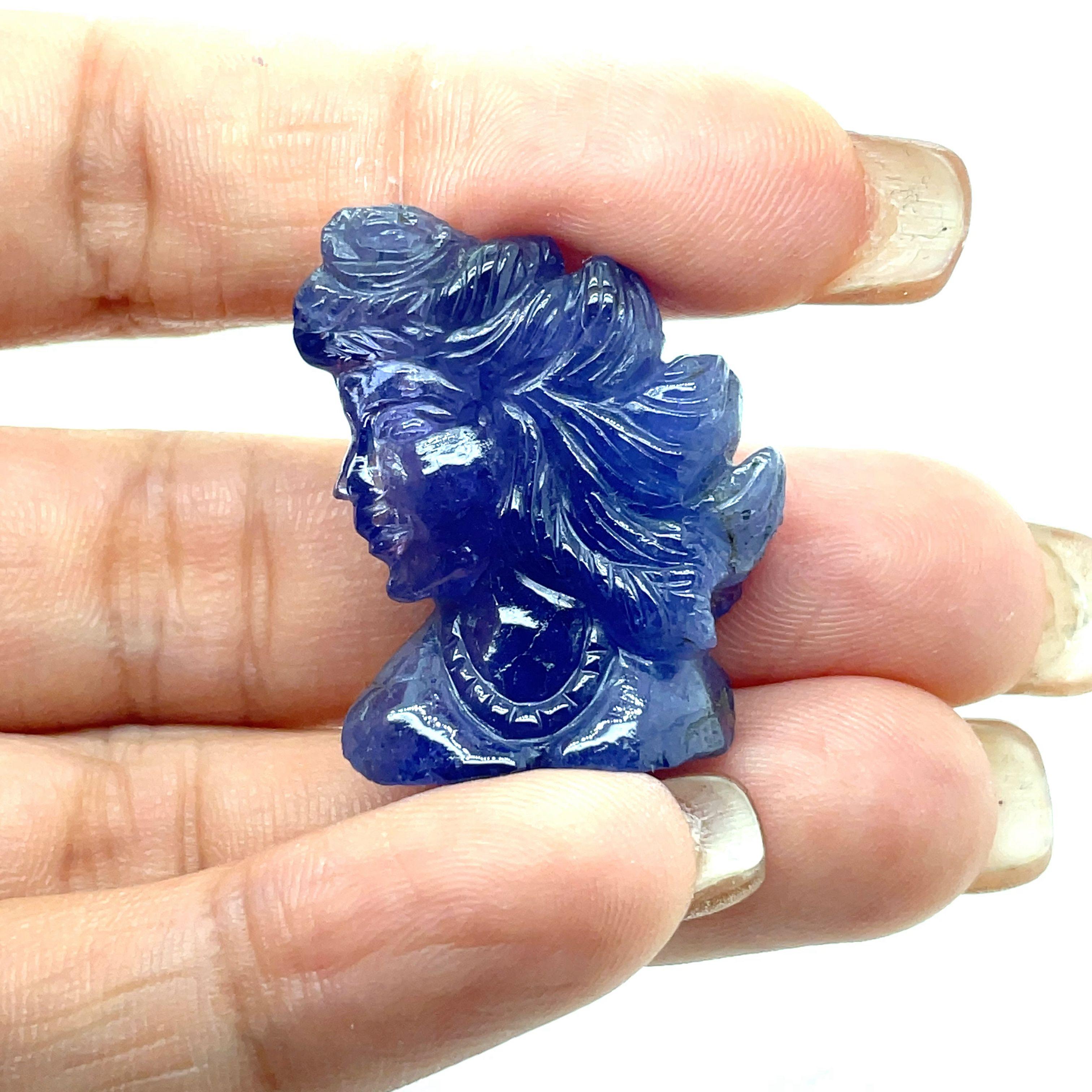 Carved Lady Tanzanite Cts 49.76 For Sale 3