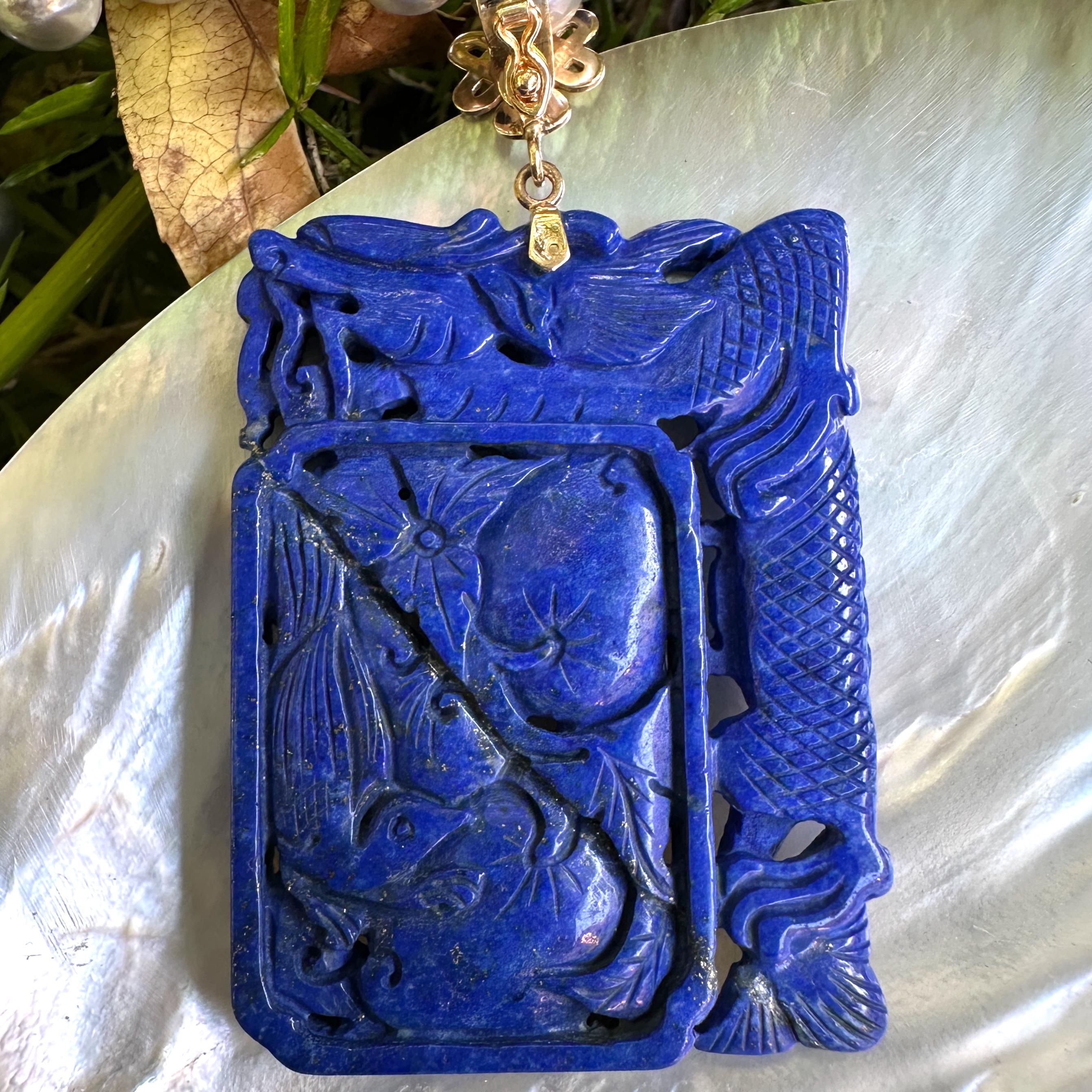 Ciondolo con drago di Lapis intagliato e collana di perle Akoya barocche da 9 mm in argento e blu da 18