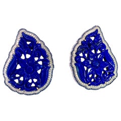 Geschnitzte Lapislazuli-Ohrringe durchbohrt
