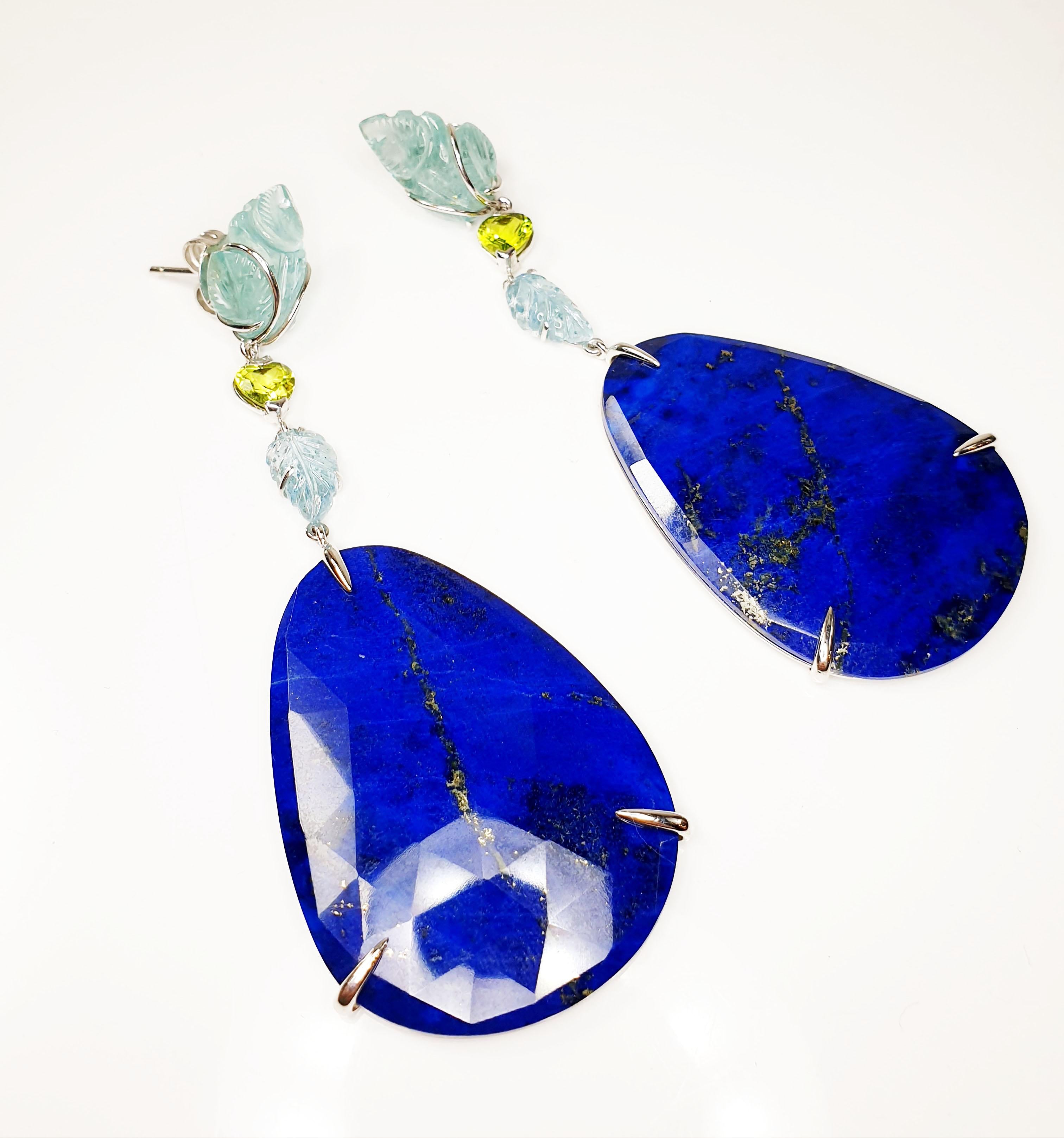 Women's Carved Leafs Aquamarines Peridot in 18k Gold Earrings with Lapis Lazuli Drops For Sale