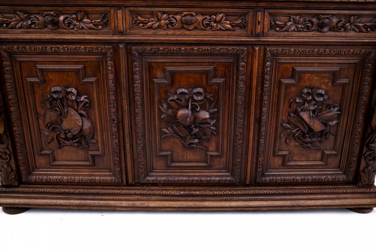 Carved library/sideboard, France, circa 1880. For Sale 4