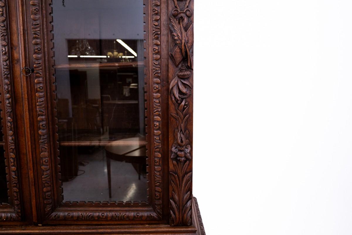 Oak Carved library/sideboard, France, circa 1880. For Sale