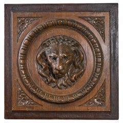 Geschnitzte Löwenkopf-Tafel aus der Crane Mansion, Chicago