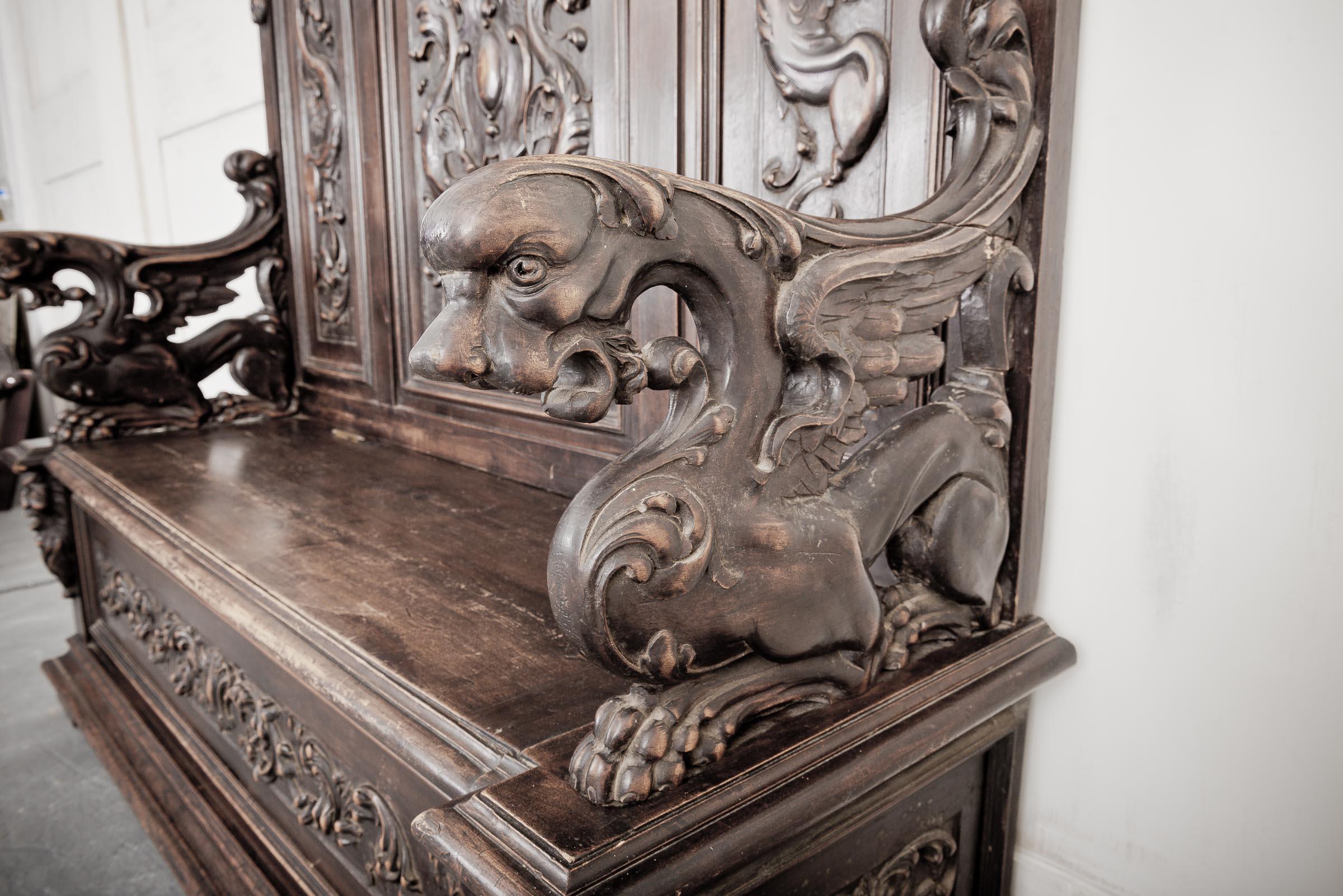 Carved Louis XVIII French Chateau Walnut Settle/Monks Bench, Early 19th Century For Sale 6