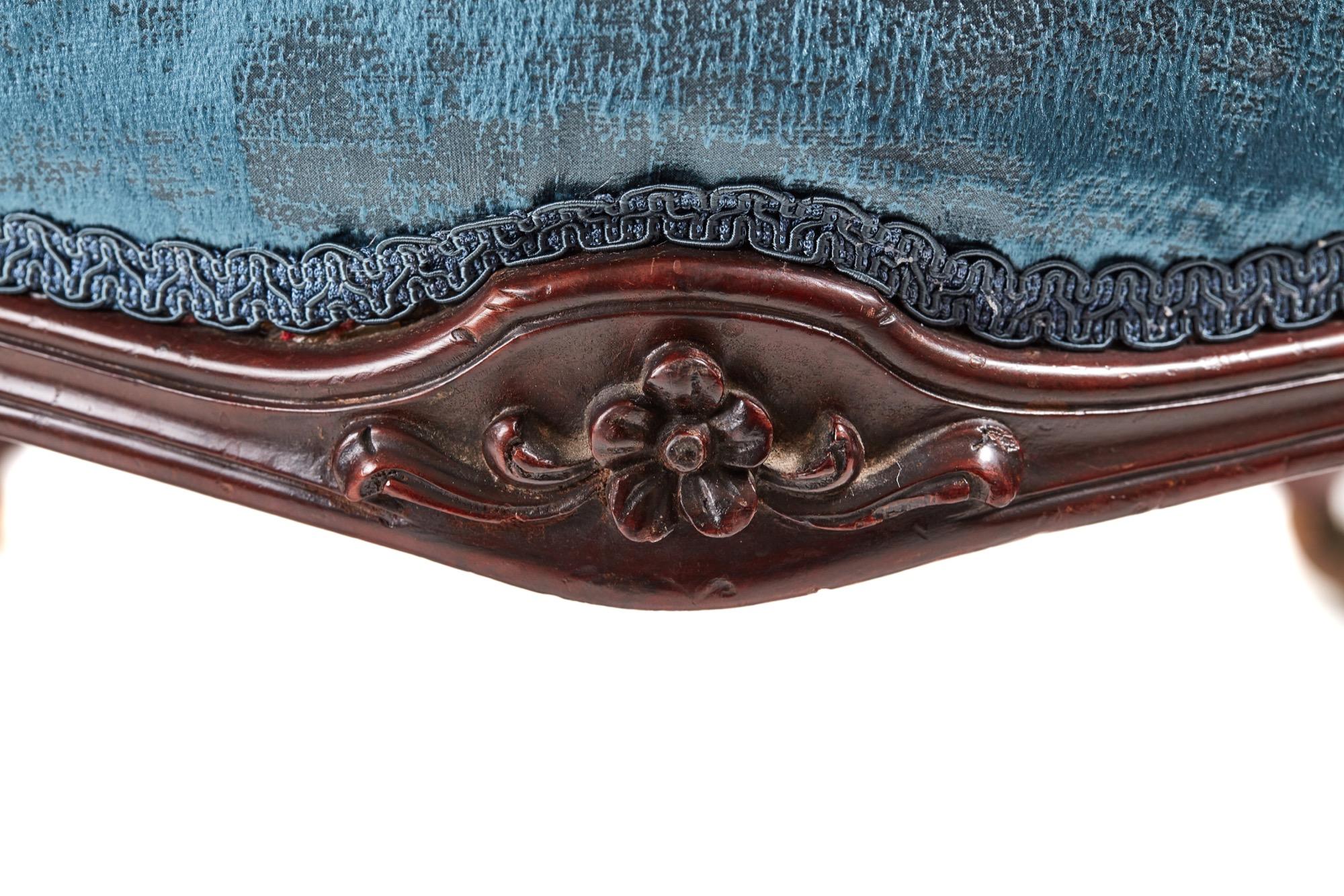 Mid-19th Century Antique 19th Century Carved Mahogany Cabriole Leg Armchair