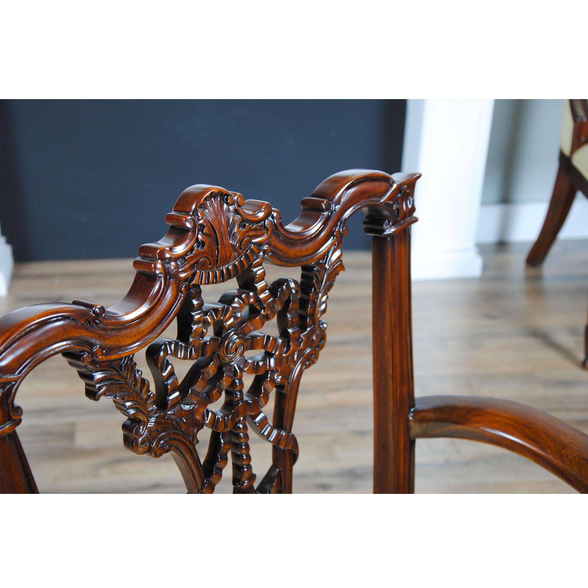 Geschnitzte Chippendale-Stühle aus Mahagoni, 10er-Set  im Angebot 4