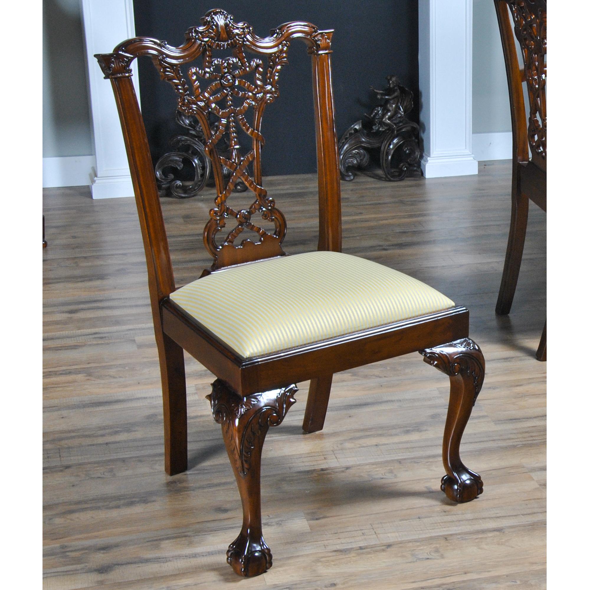Geschnitzte Chippendale-Stühle aus Mahagoni, 10er-Set  im Angebot 7
