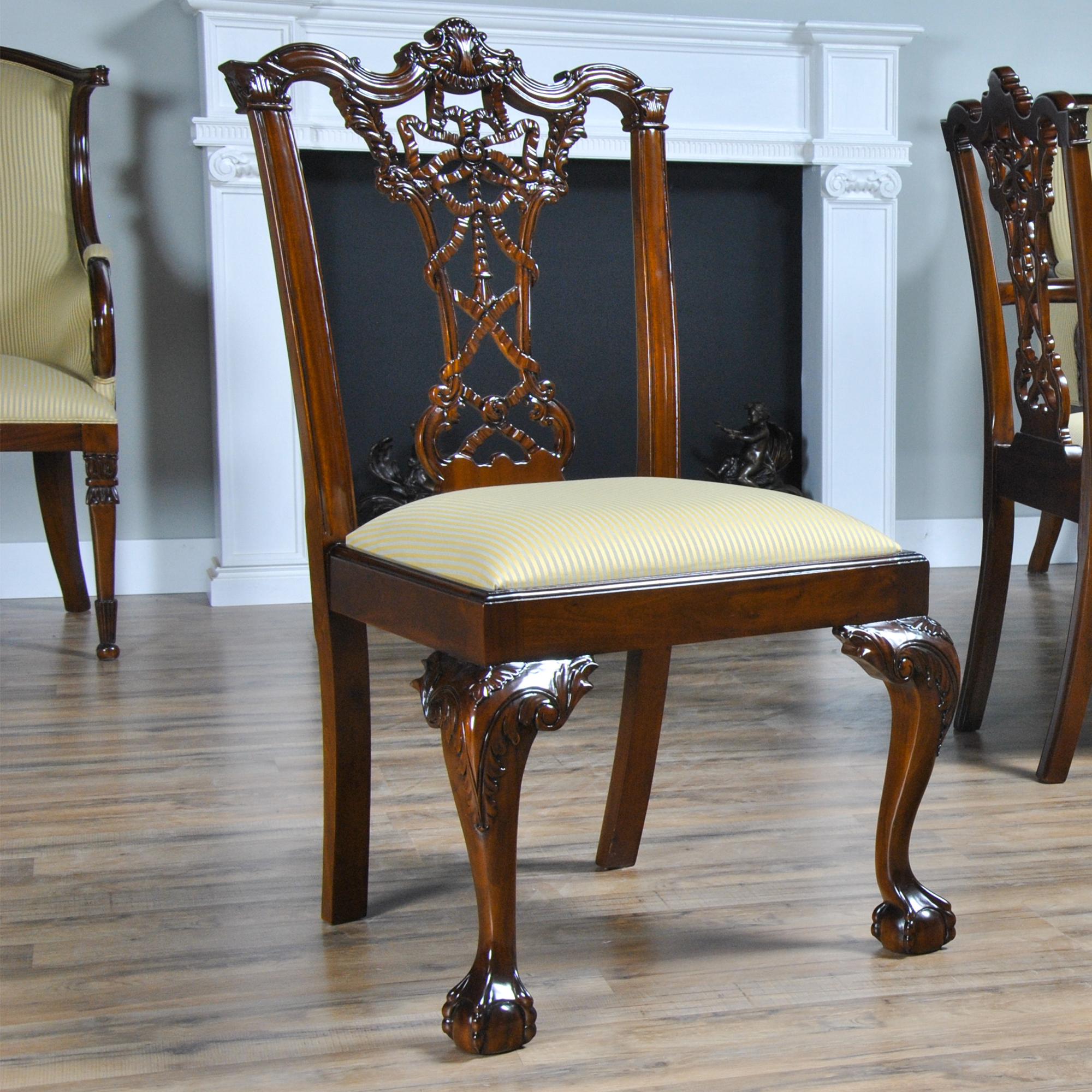 Geschnitzte Chippendale-Stühle aus Mahagoni, 10er-Set  im Angebot 8