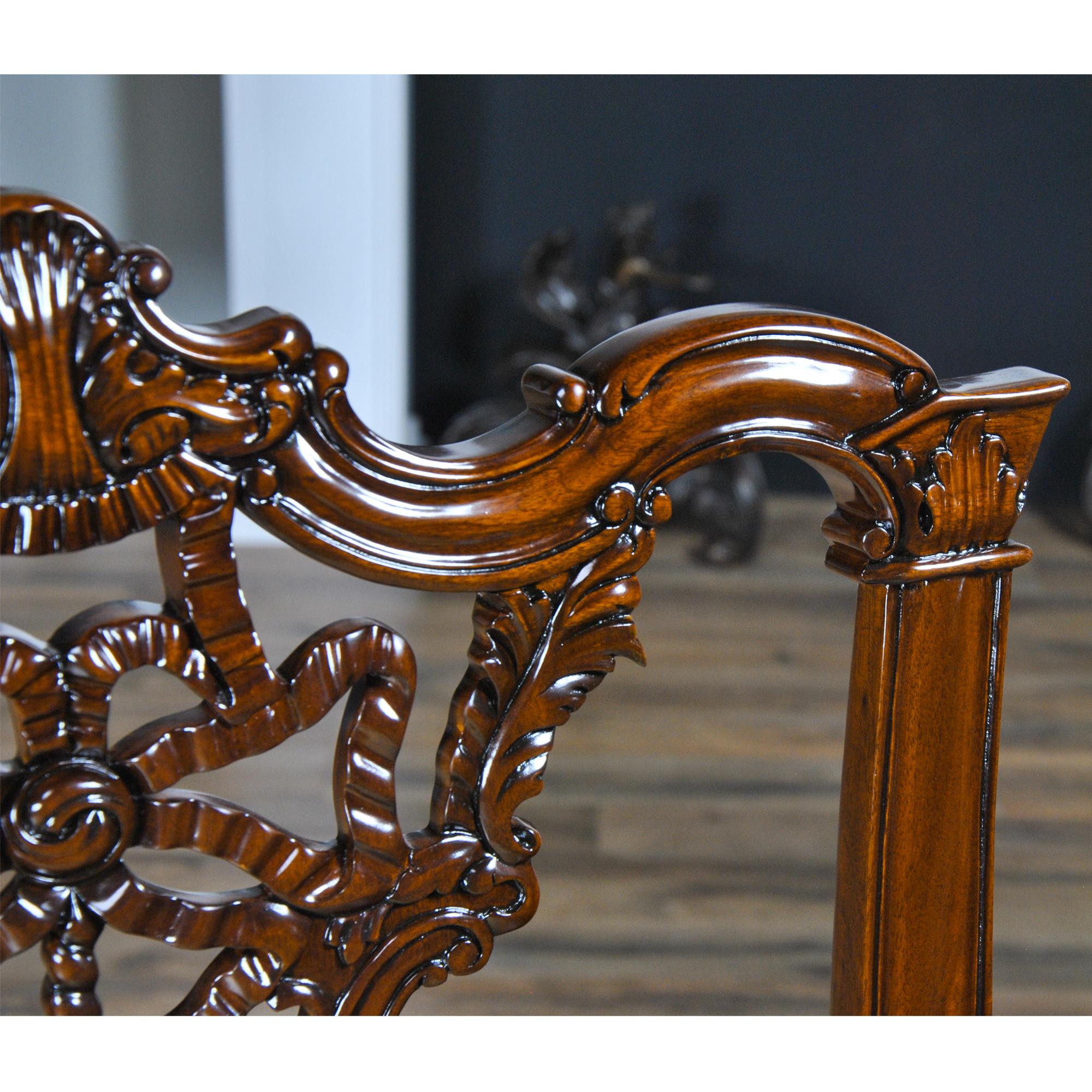 Geschnitzte Chippendale-Stühle aus Mahagoni, 10er-Set  im Angebot 10