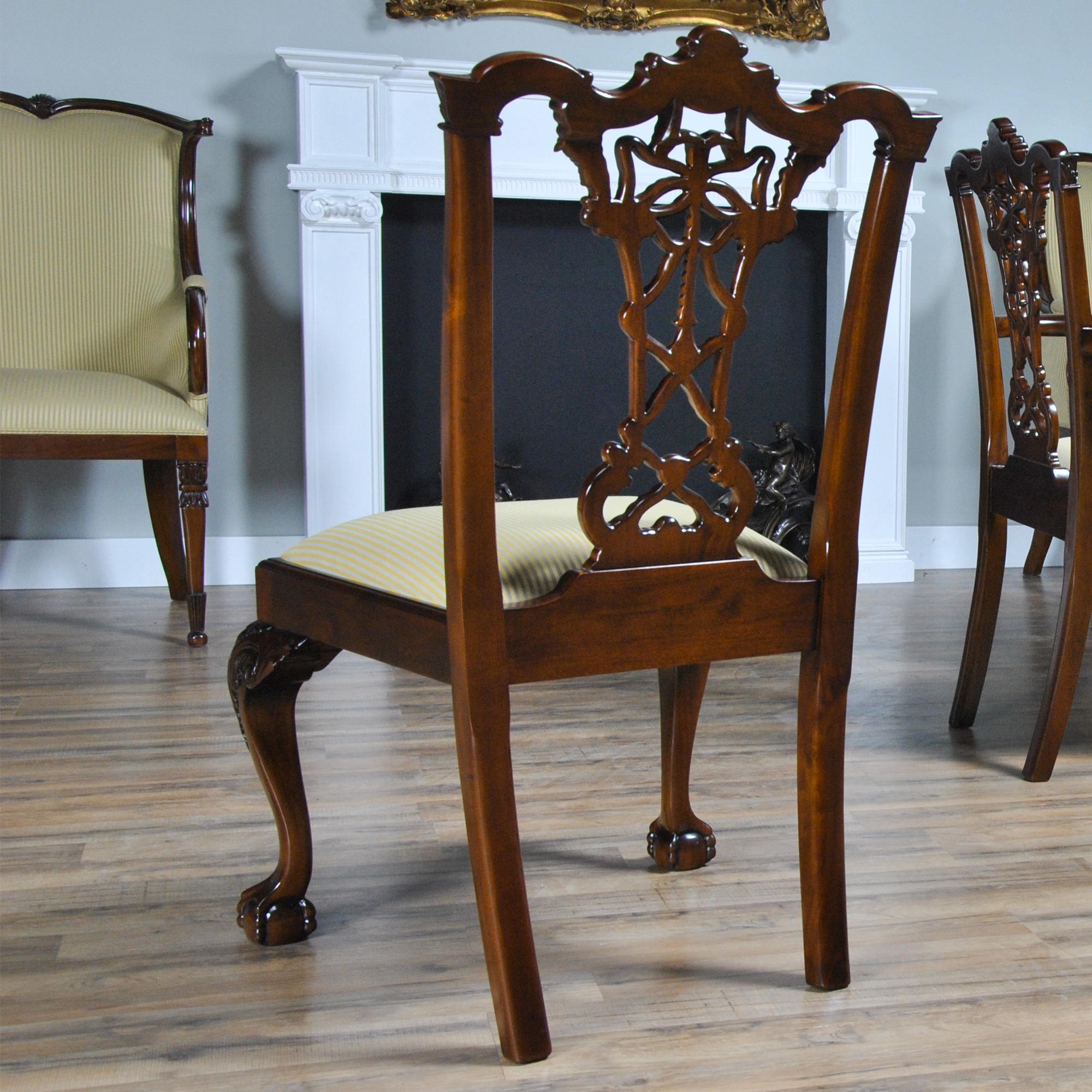 Geschnitzte Chippendale-Stühle aus Mahagoni, 10er-Set  im Angebot 13