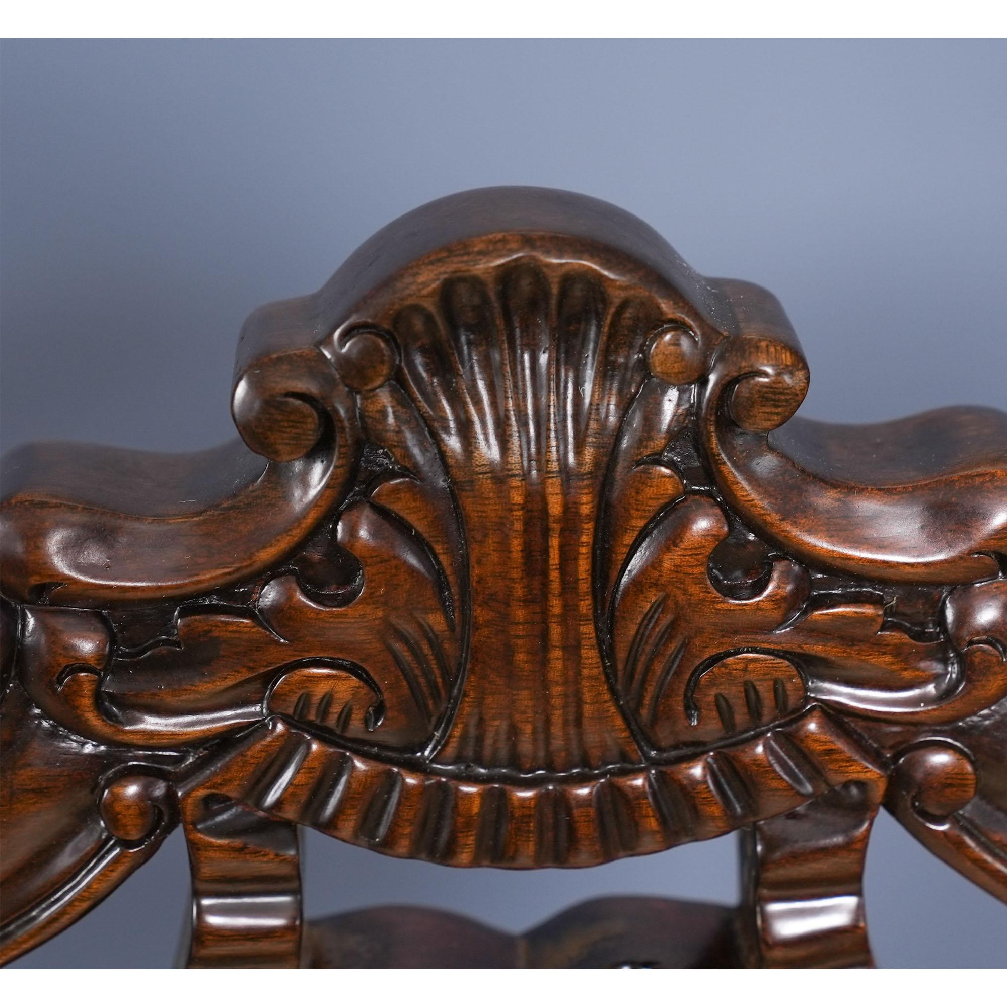 Sedie Chippendale in mogano intagliato, set di 10 pezzi in vendita 13