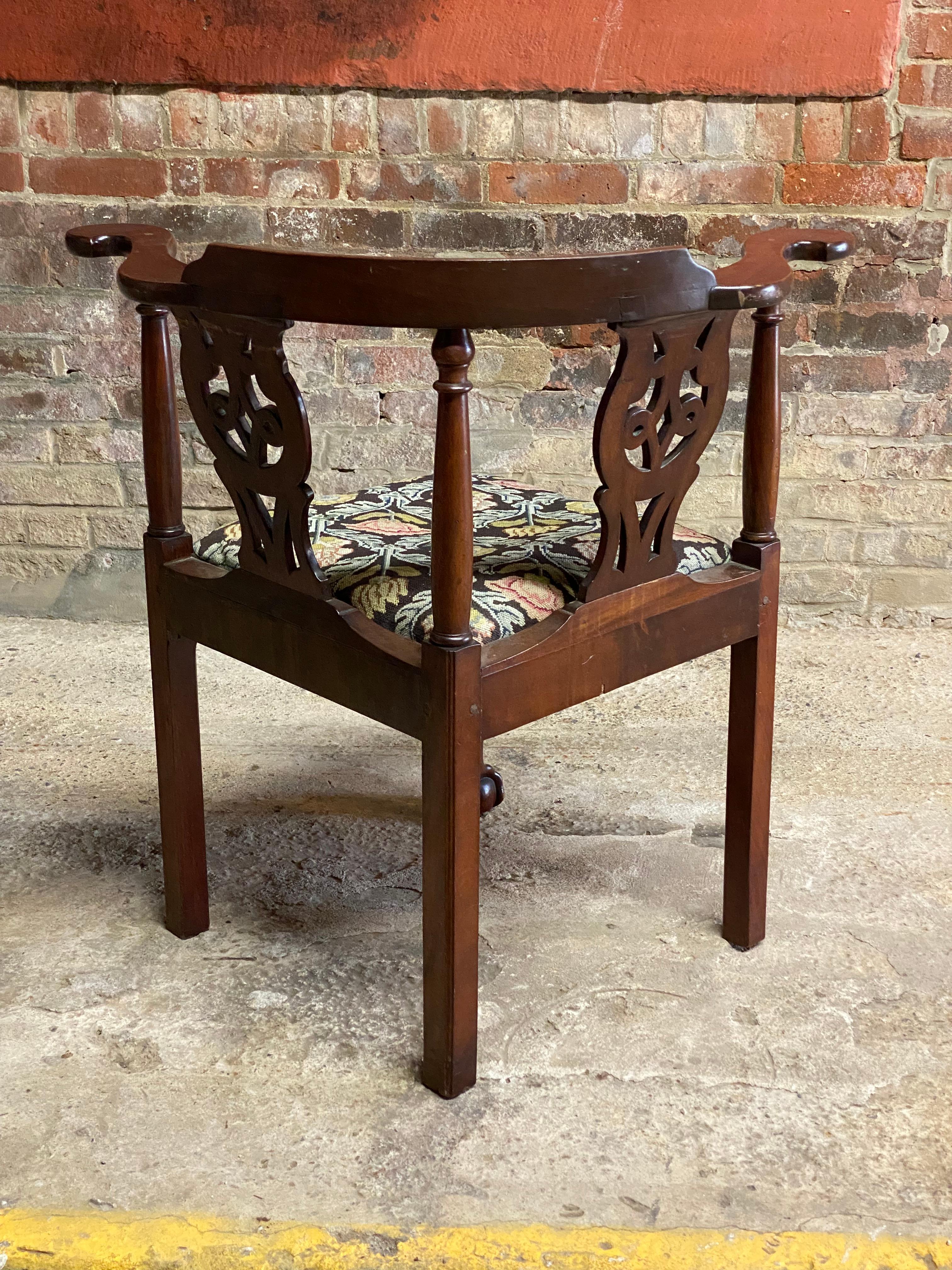 Carved Mahogany Claw and Ball Chippendale Corner Chair 1