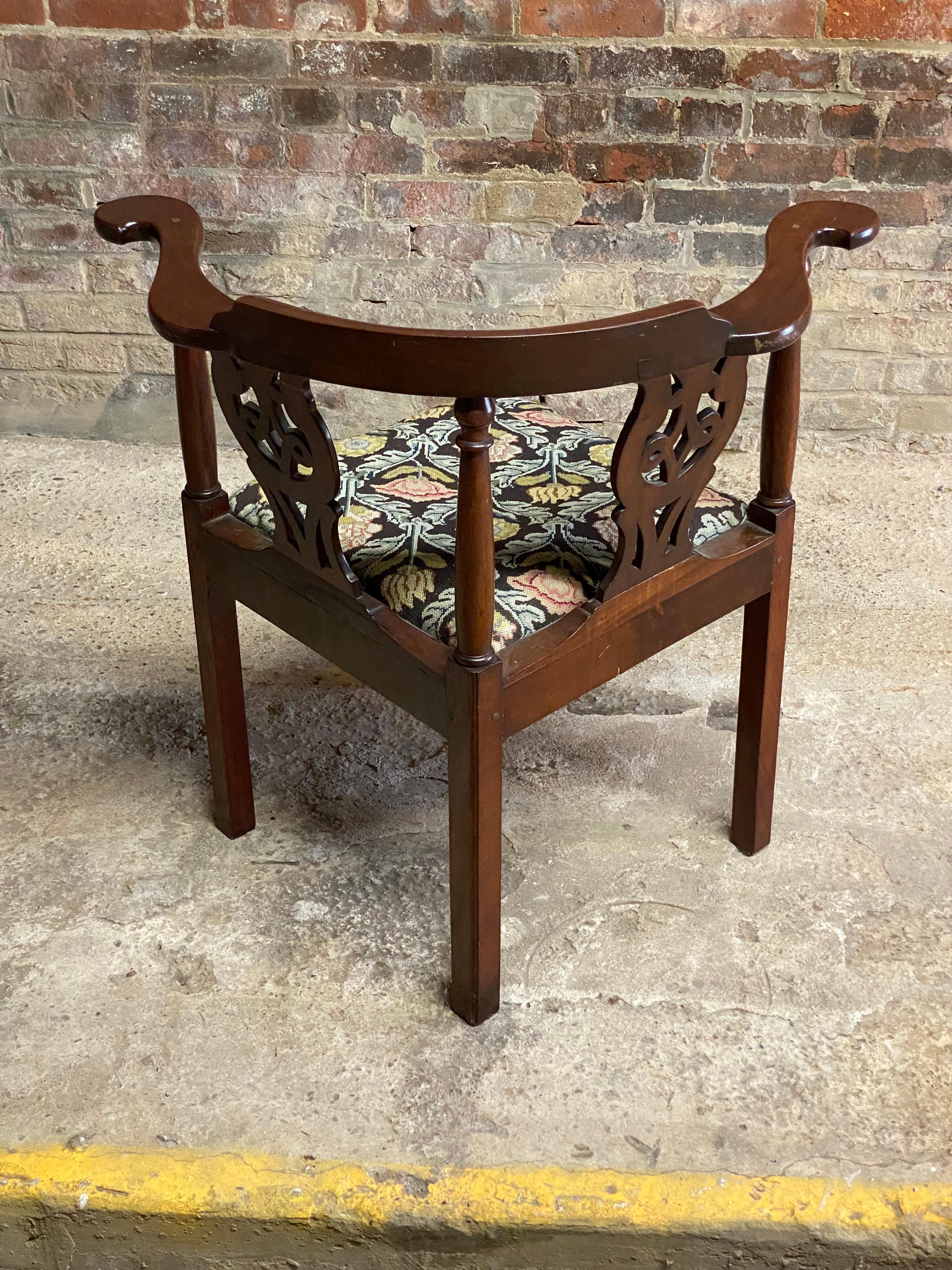 Carved Mahogany Claw and Ball Chippendale Corner Chair 2