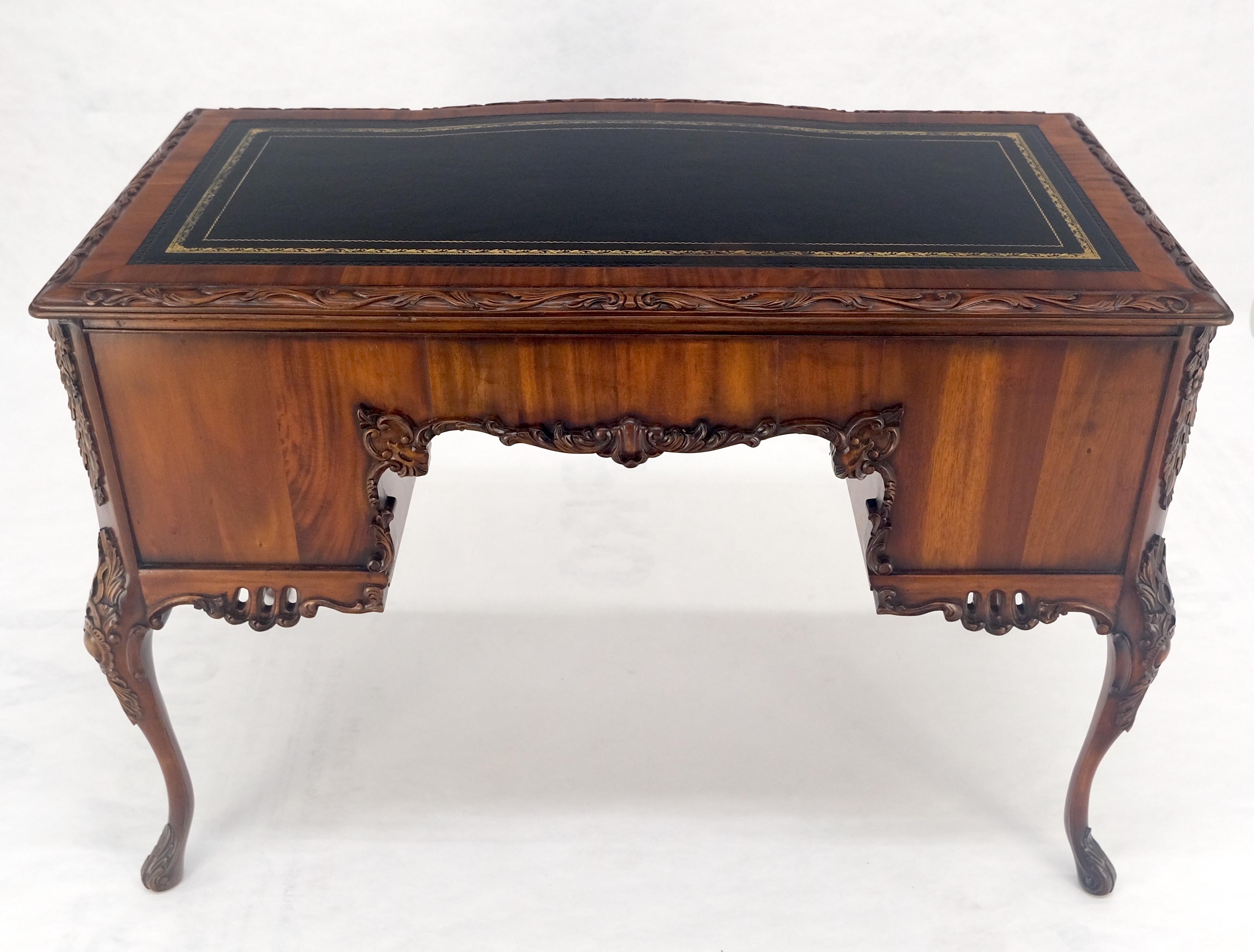 Carved Mahogany Embossed Black Leather Top Petit Compact 5 Drawers Desk MINT For Sale 6