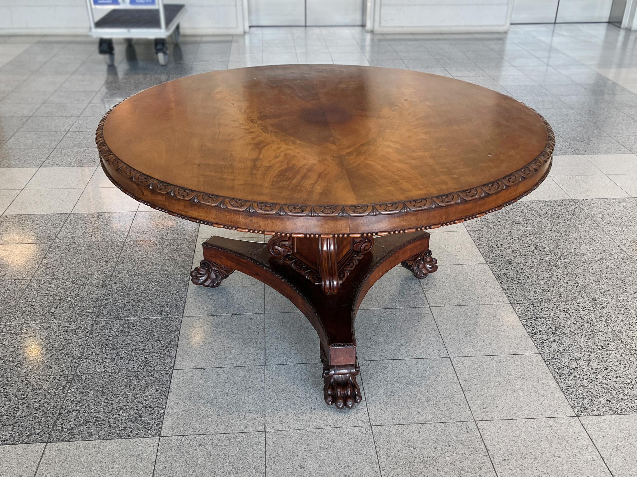 English Carved Mahogany Regency Round Table For Sale