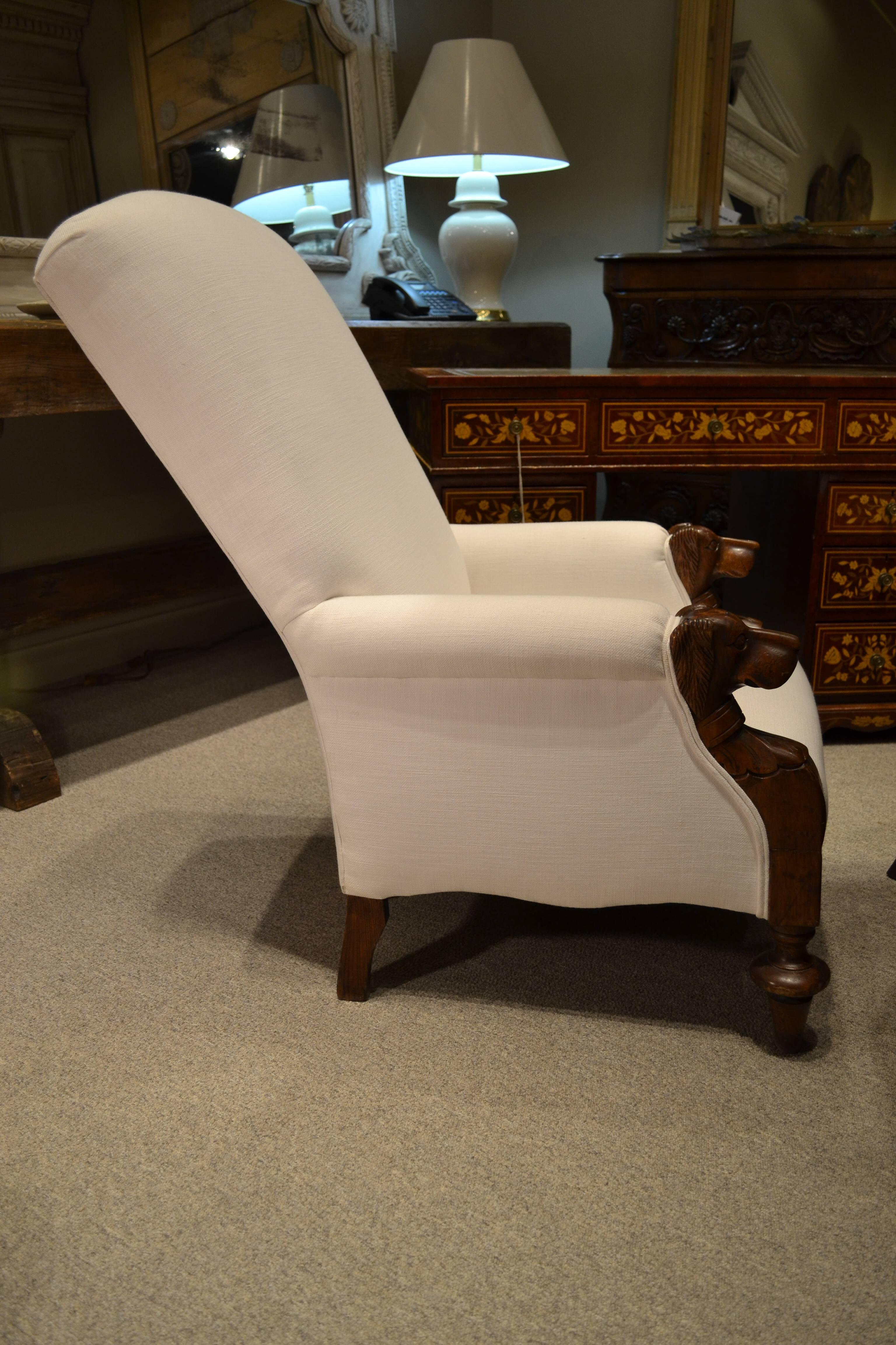 Carved Maple Hunt Chair In Excellent Condition For Sale In Chicago, IL