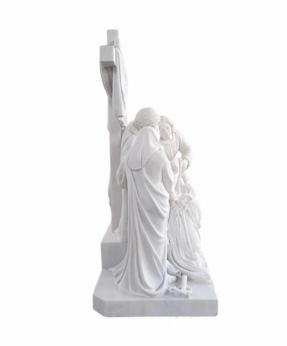 Europeo Cristo scolpito in marmo in vendita