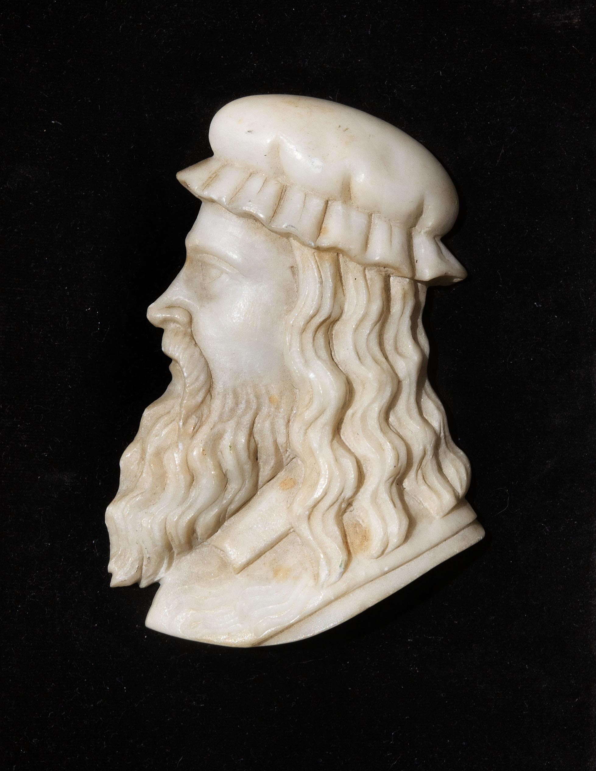 European Carved Marble Profile of Leonardo Da Vinci Italian 19th Century Grand Tour For Sale