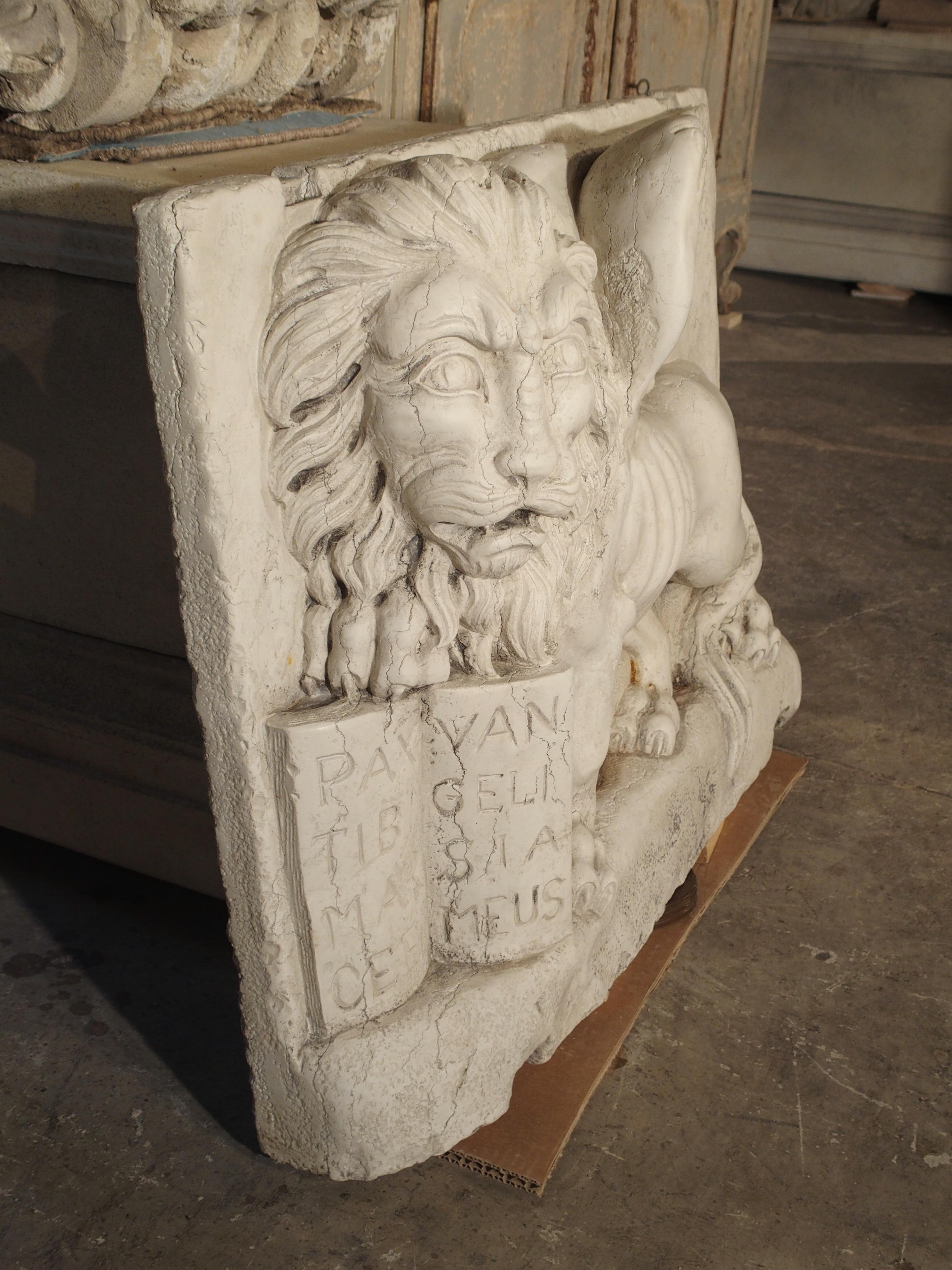 Carved Marble Wall Plaque from Italy, The Winged Lion of Venice In Good Condition In Dallas, TX