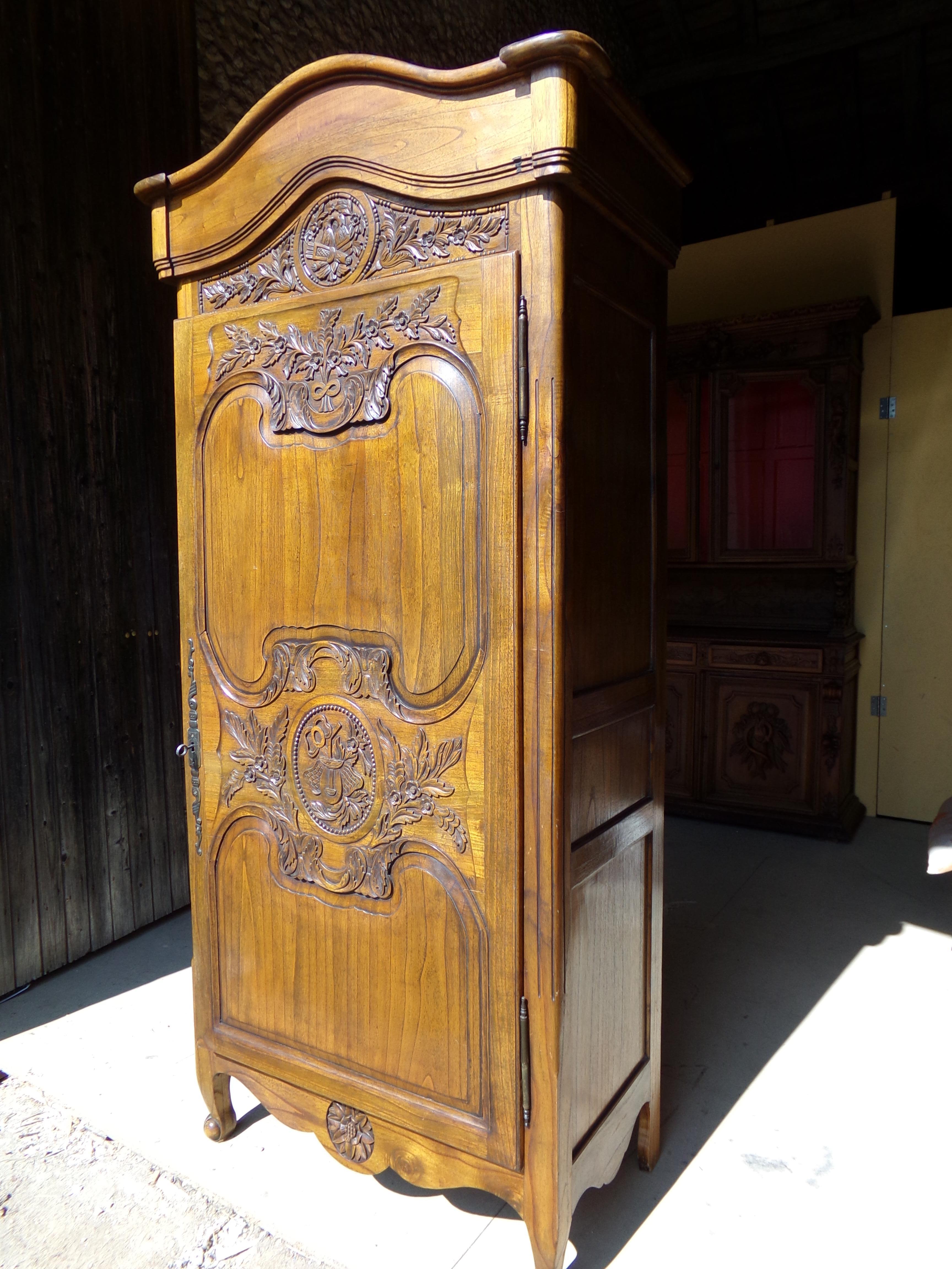 French Carved Marriage Louis XV Provencal Style Bonnetiere/Armoire, circa 1850 For Sale