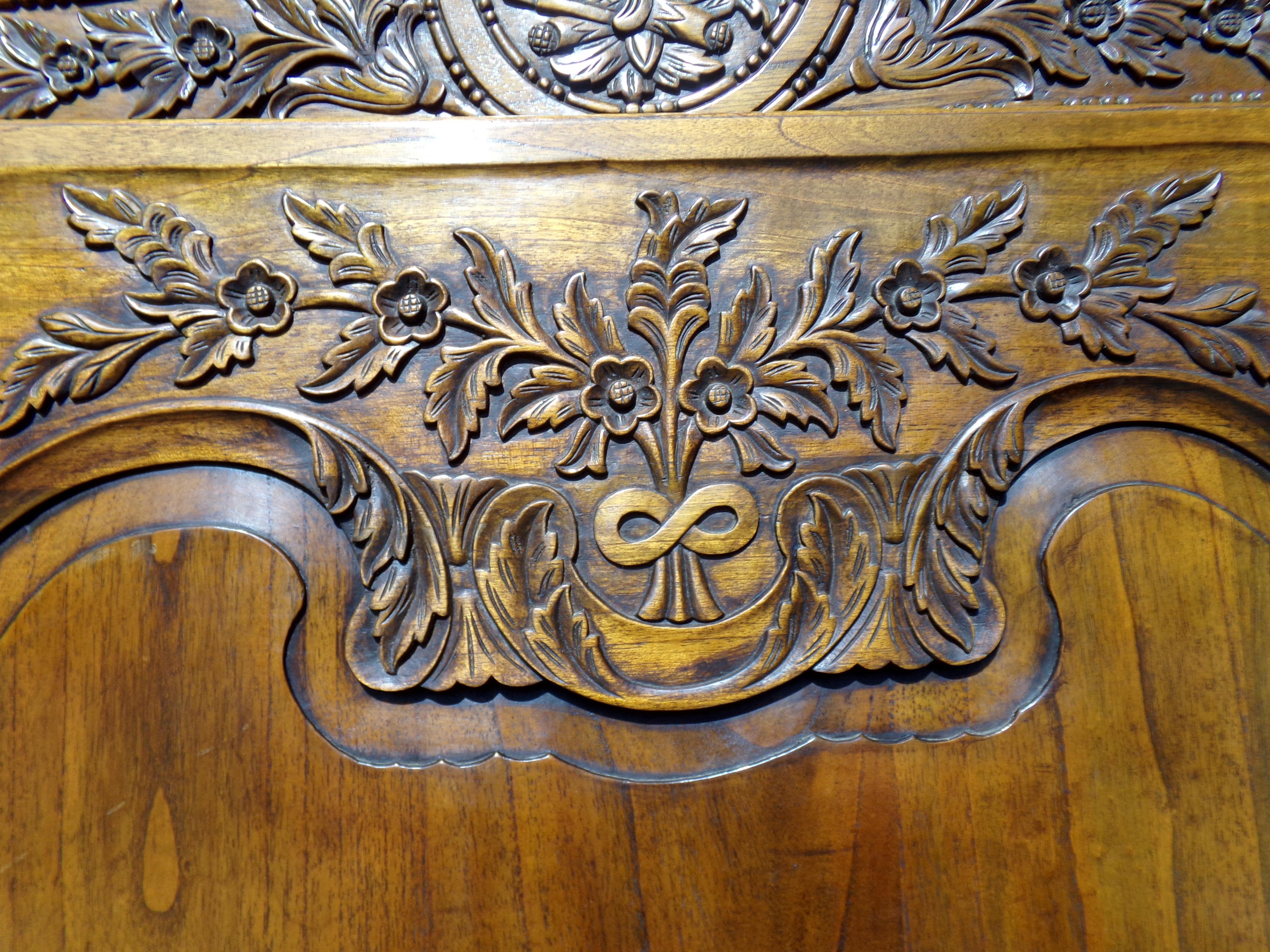 Carved Marriage Louis XV Provencal Style Bonnetiere/Armoire, circa 1850 For Sale 1