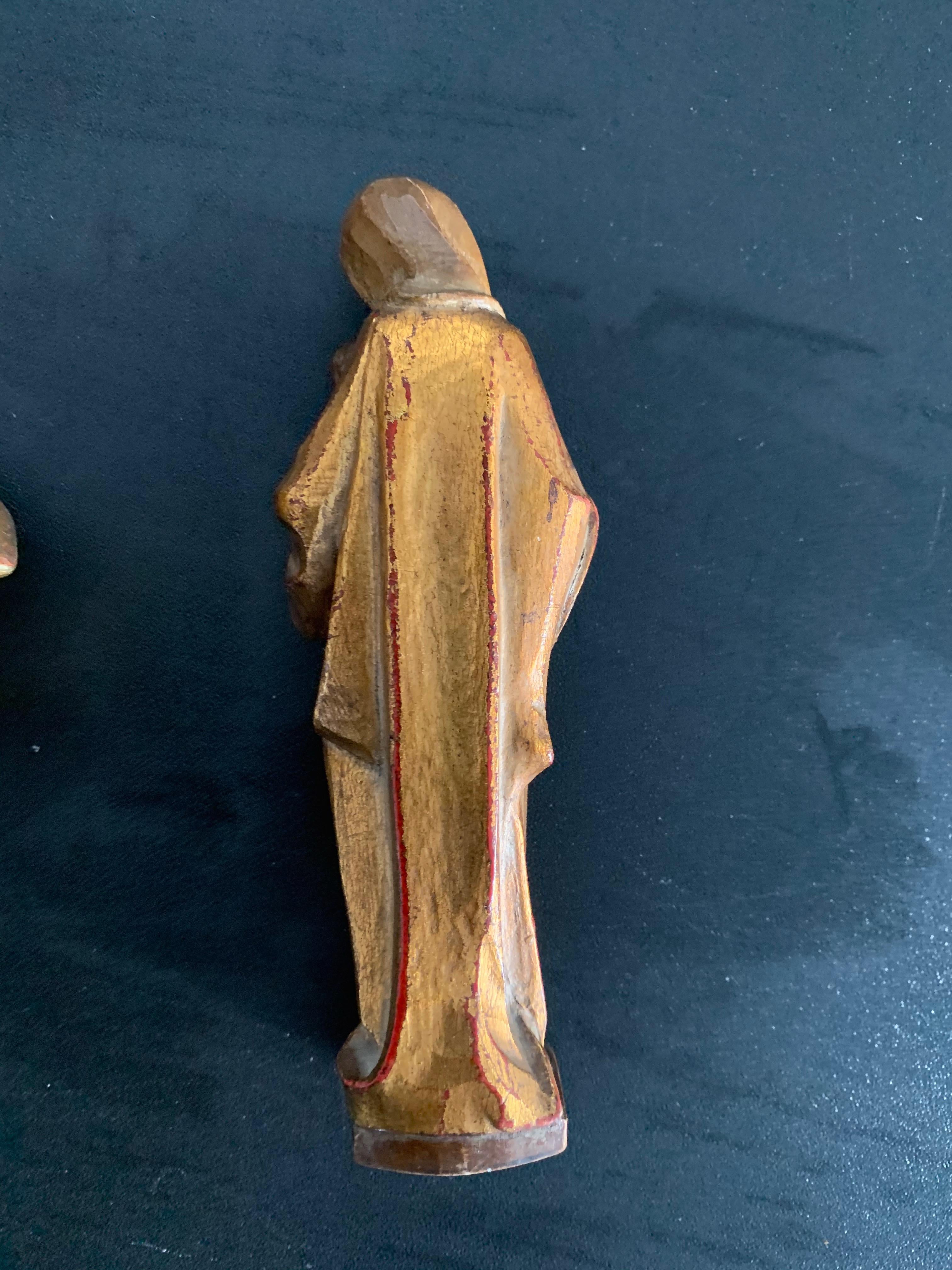 Carved Miniature Statue of Mother Mary & Child Jesus on Gilt Wooden Wall Bracket 4