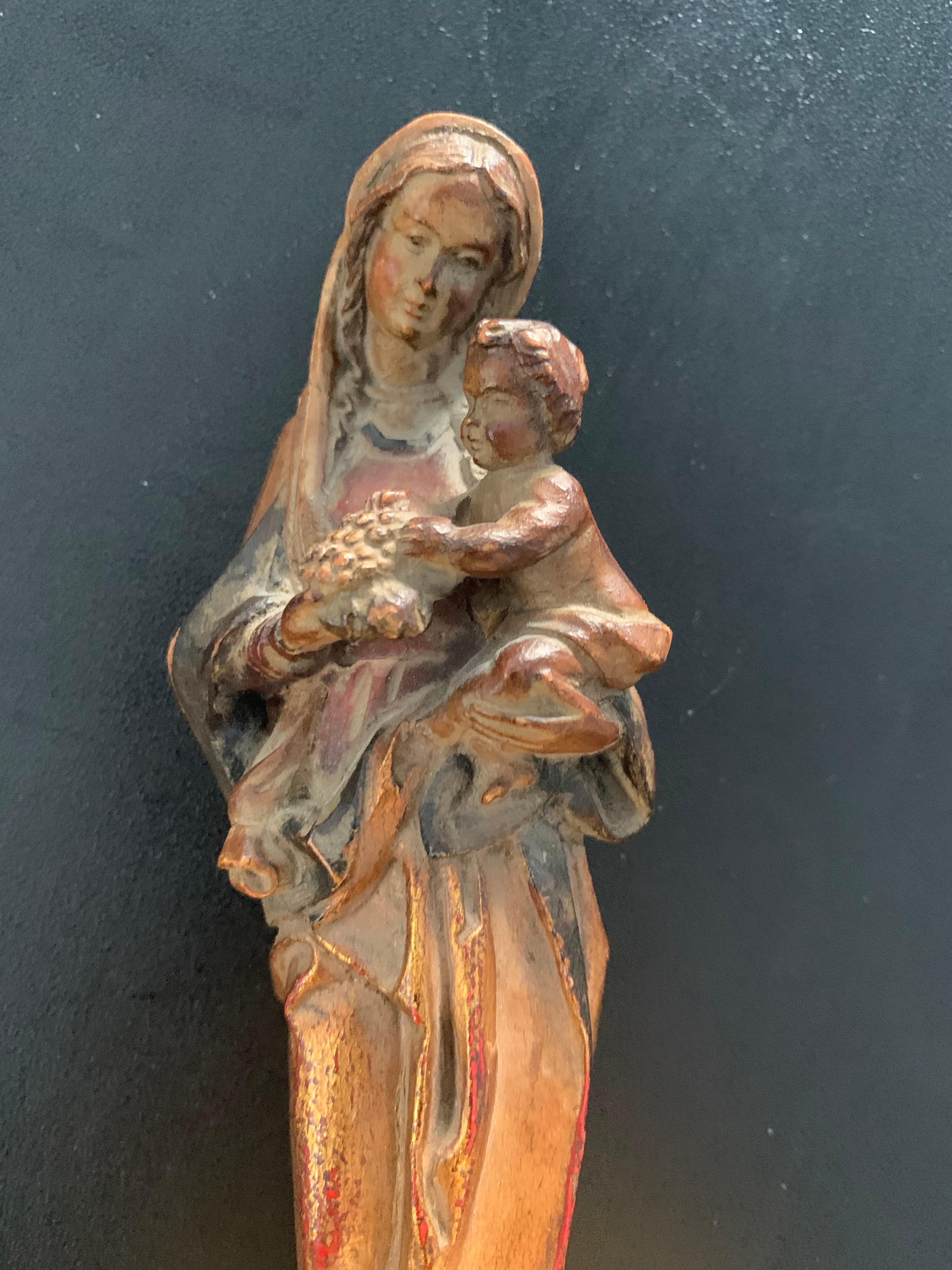 Carved Miniature Statue of Mother Mary & Child Jesus on Gilt Wooden Wall Bracket 8