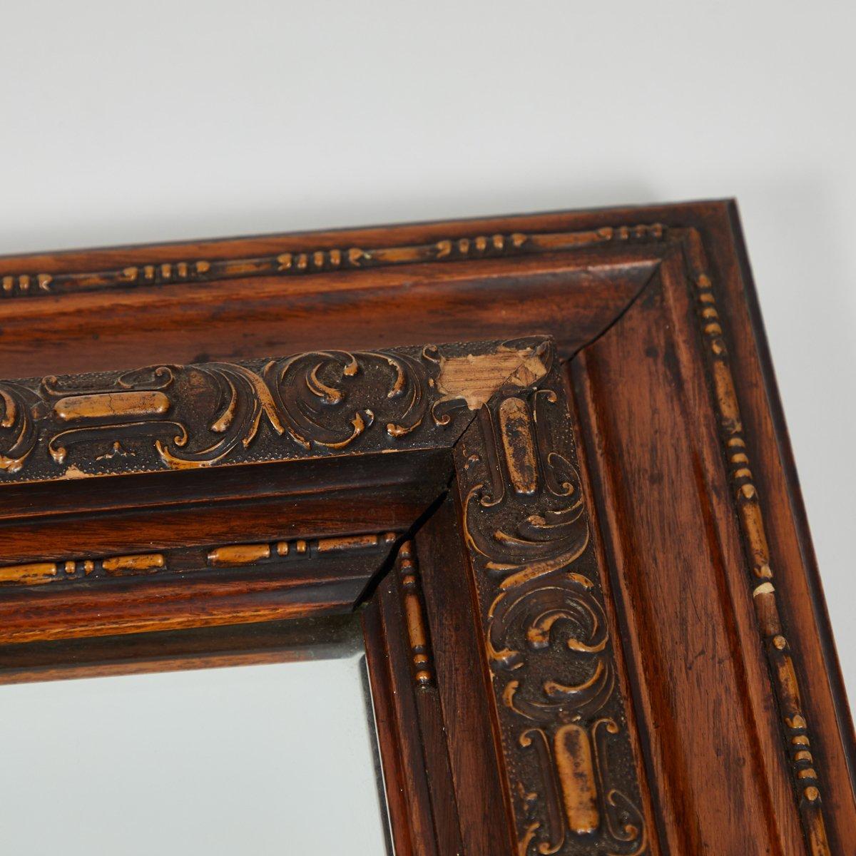 Carved Mirror In Good Condition For Sale In Los Angeles, CA