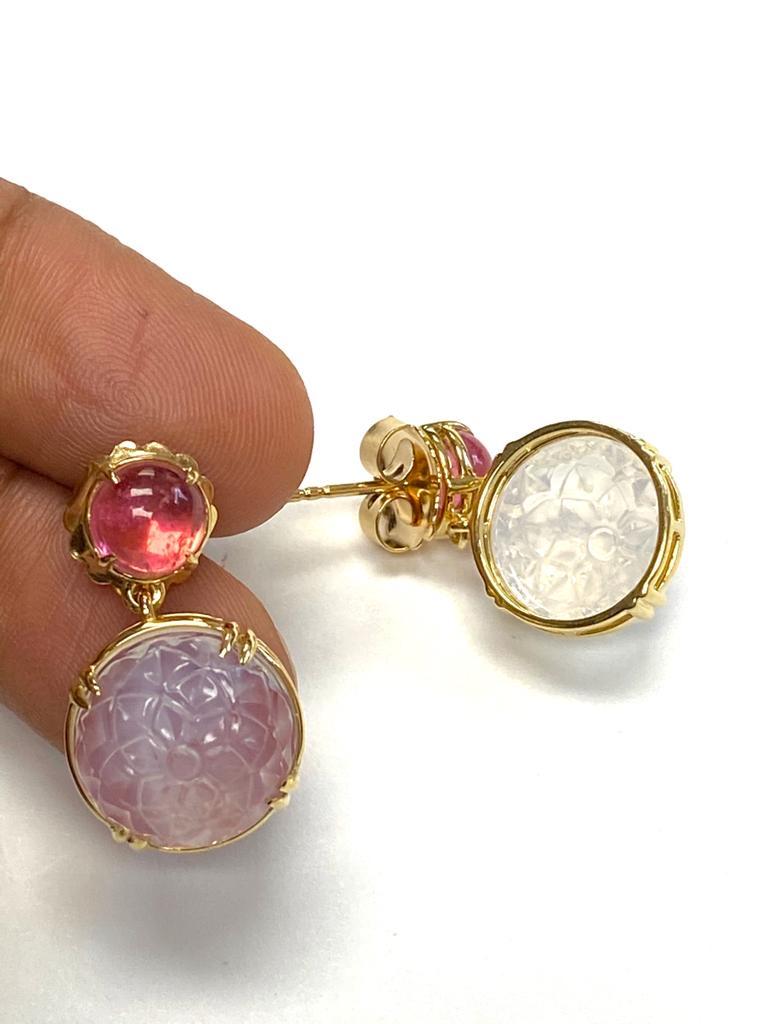 Carved Moon Quartz And Rubelite Cabochon Earrings With Diamonds in 18K Yellow Gold, from 'Limited Edition' Collection

Stone Size- 14 mm & 8 mm. 

Gemstone Weight MQ- 19.59 Carats  RB- 3.53 Carats
