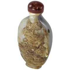 Carved Mother-of-Pearl Snuff Bottle