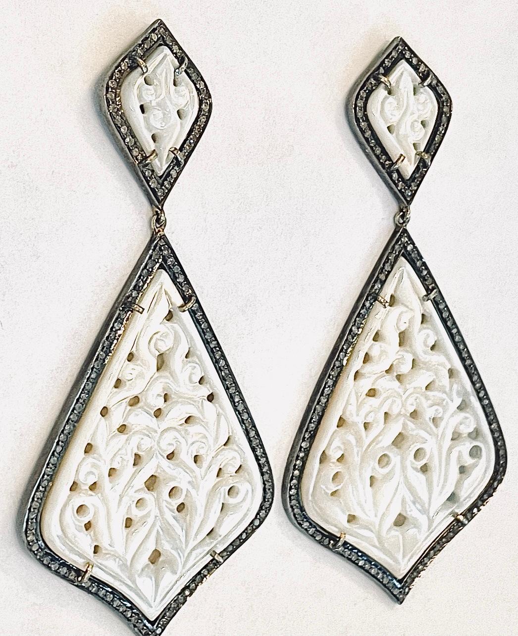 Contemporary Carved Mother of Pearl with Pave Diamonds Earring For Sale