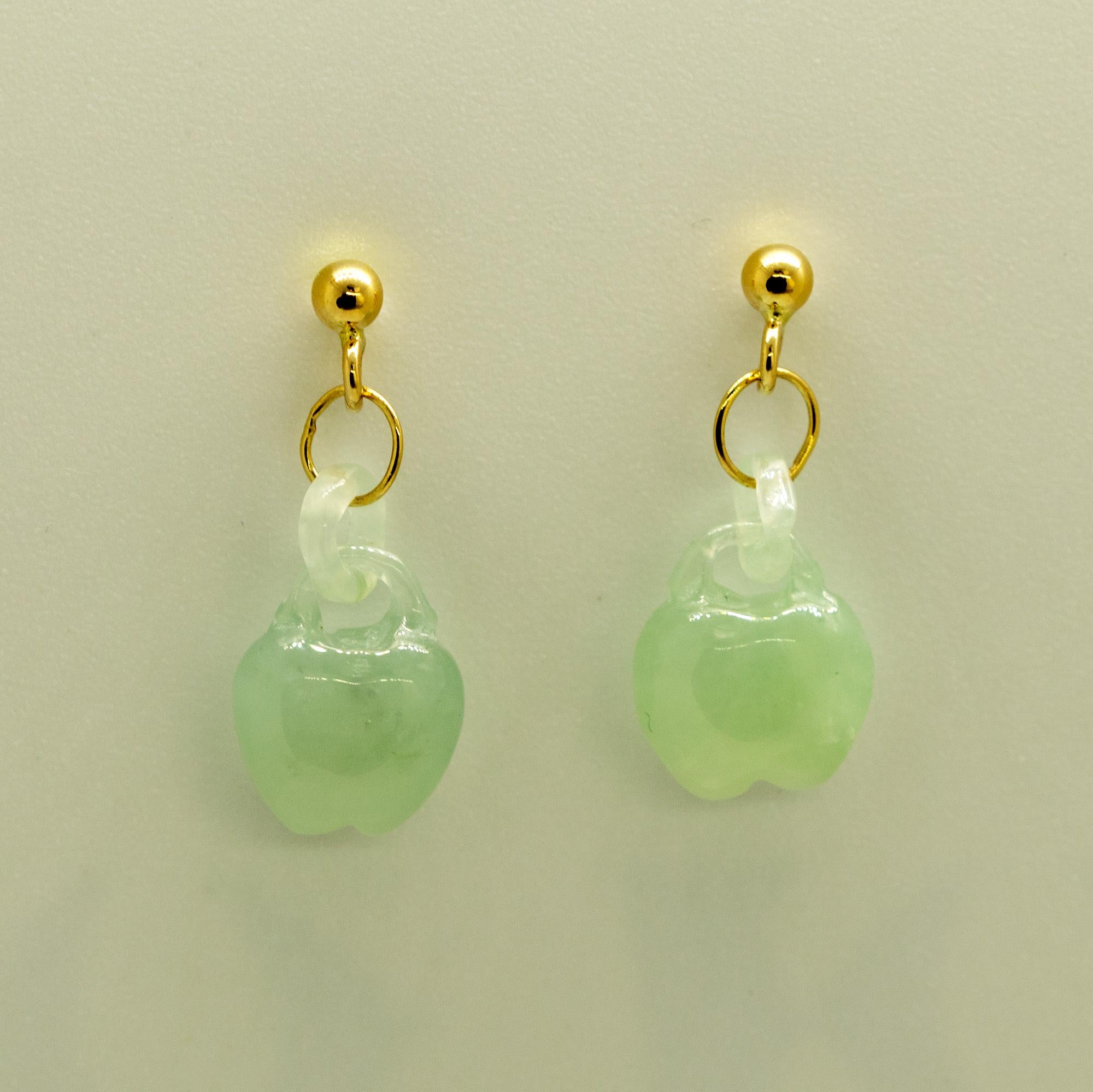Mixed Cut Carved Natural Jadeite Jade Apples 18K Yellow Gold Dangle Earrings Intini Jewels For Sale