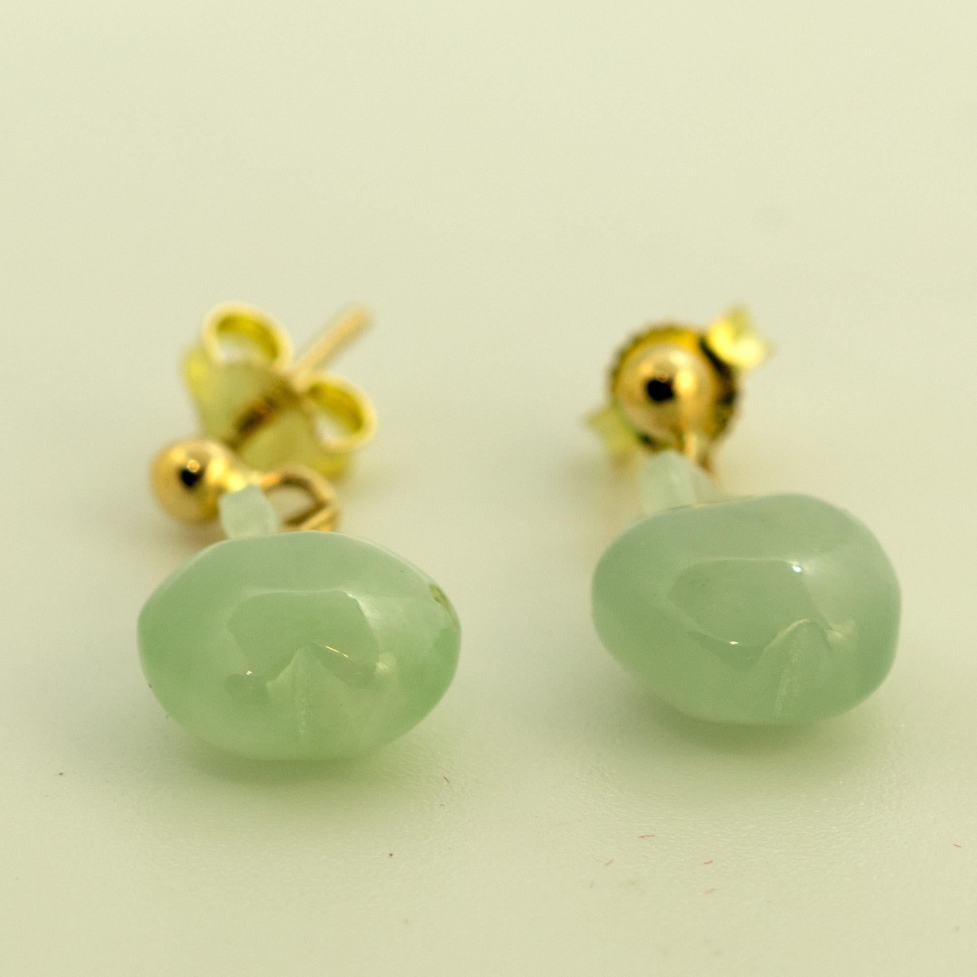 Carved Natural Jadeite Jade Apples 18K Yellow Gold Dangle Earrings Intini Jewels In New Condition For Sale In Milano, IT