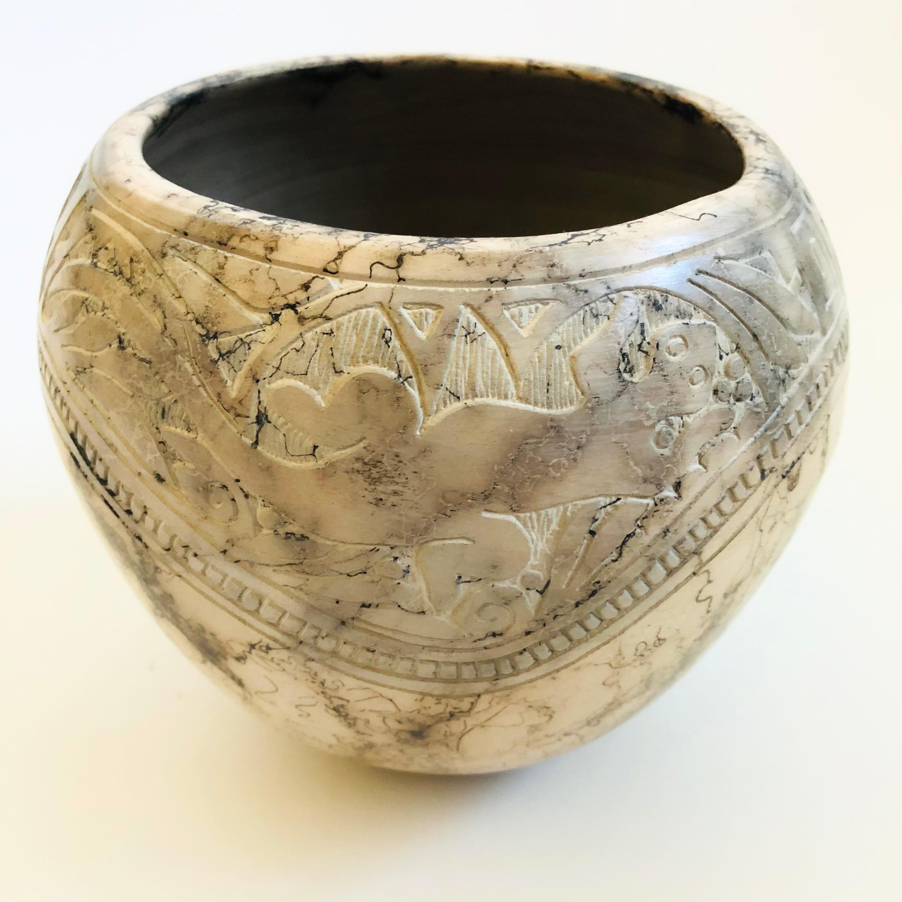 Carved Navajo Horse Hair Pottery Vase by Sally Garcia In Good Condition In Fairfield, CA
