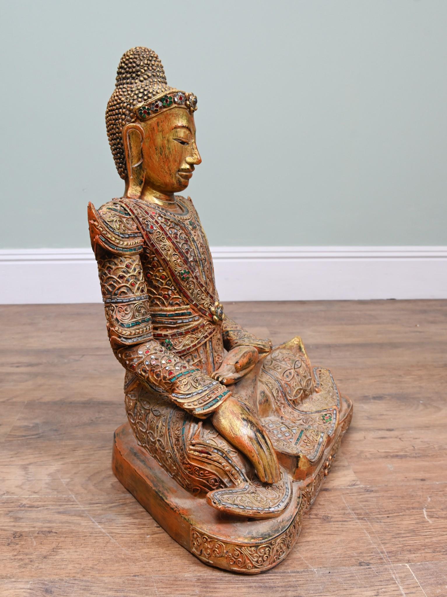 Estatua de Buda nepalí tallada Postura de Meditación del Loto Budista en venta 1