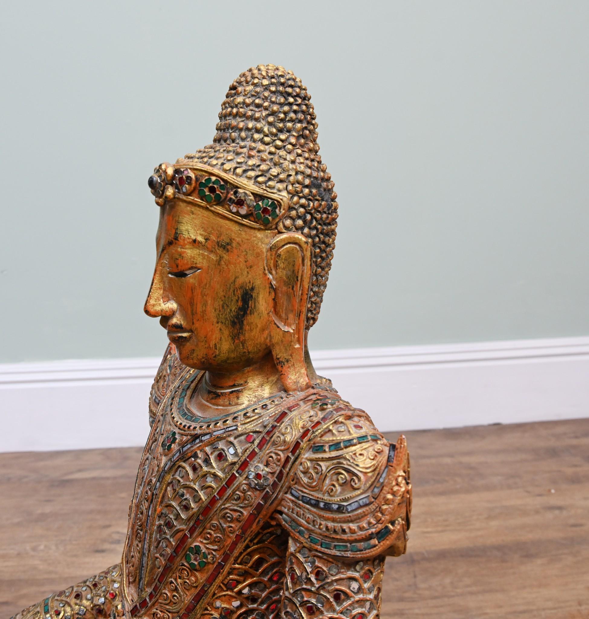 Estatua de Buda nepalí tallada Postura de Meditación del Loto Budista en venta 4