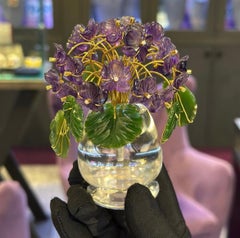 Pot de fleurs en néphrite, améthyste et cristal de roche sculpté en or