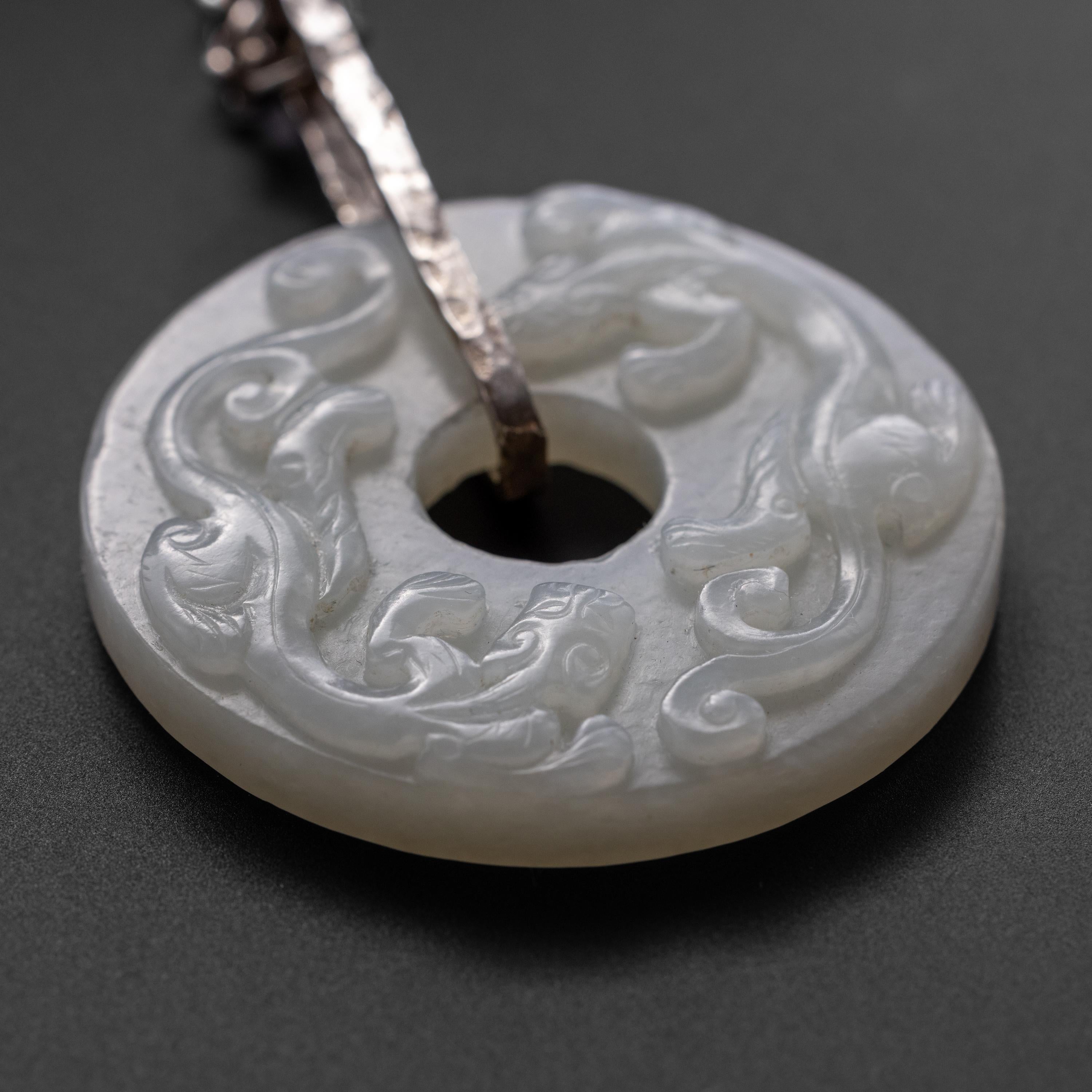 Taille ronde Mutton Fat Disk Late Ming certifié non traité néphrite en vente