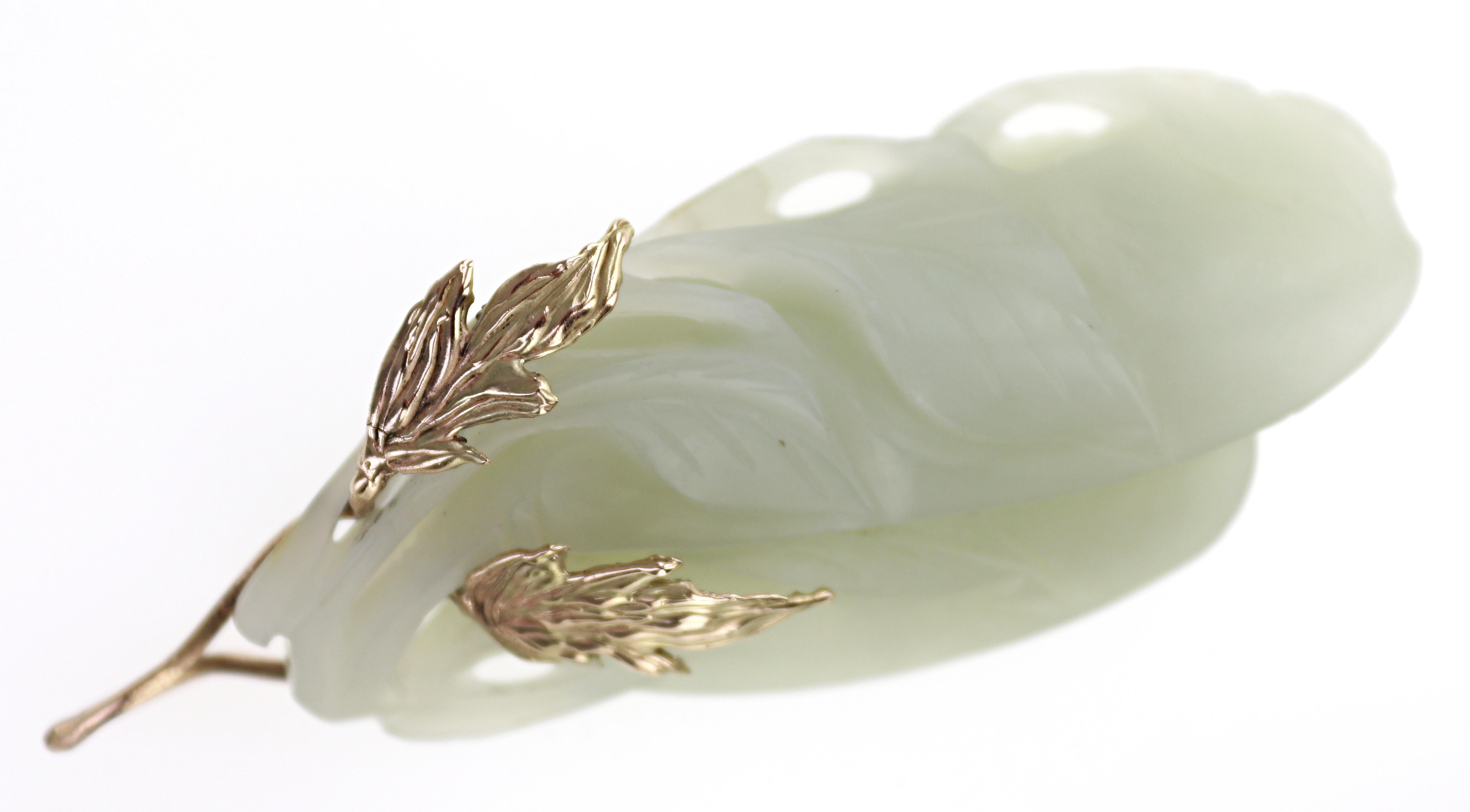 Carved Nephrite Jade, 14K Yellow Gold Pendant In Good Condition For Sale In Pleasant Hill, CA