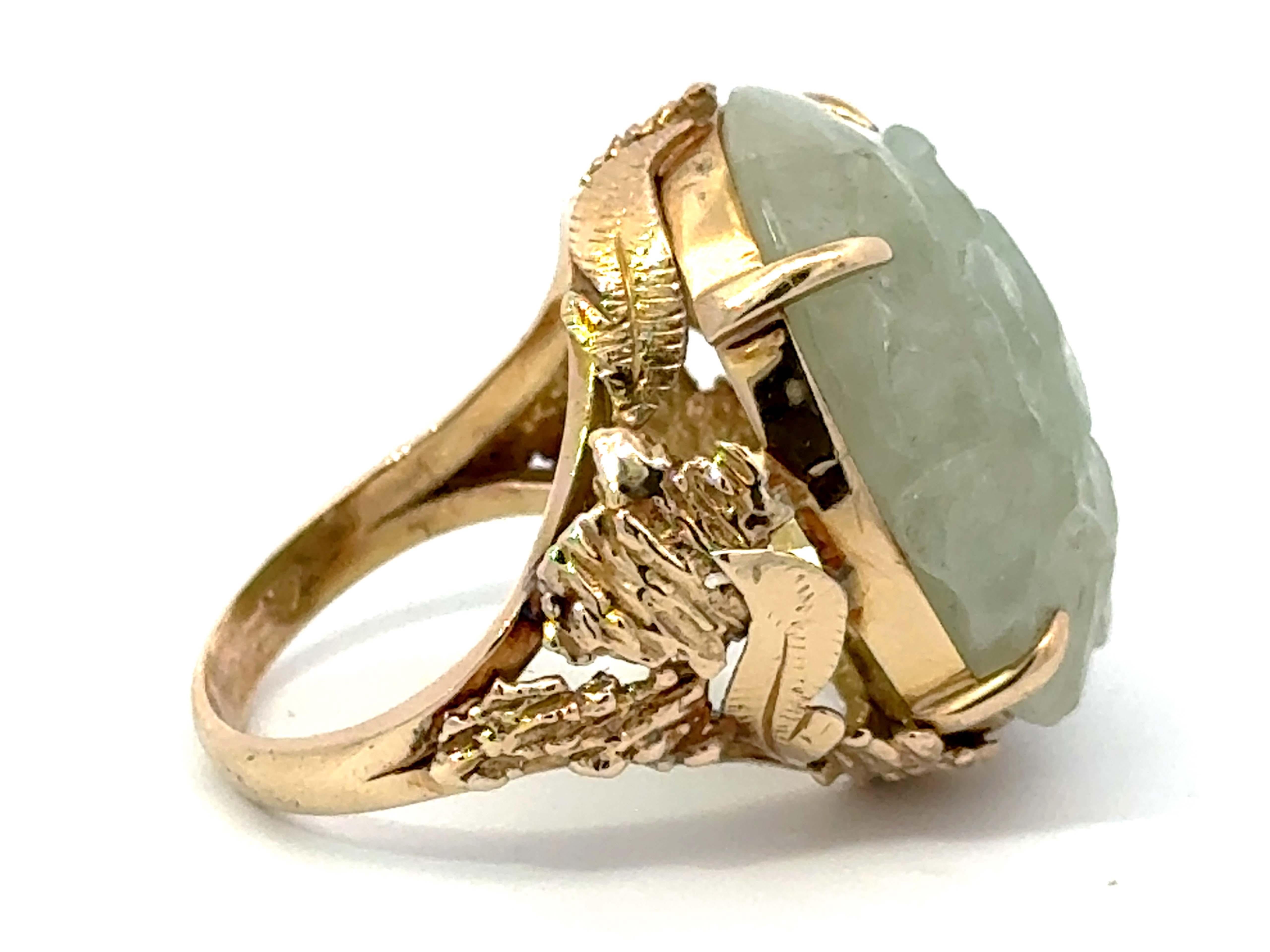 Carved Nephrite Jade Ring 14K Yellow Gold In Excellent Condition For Sale In Honolulu, HI