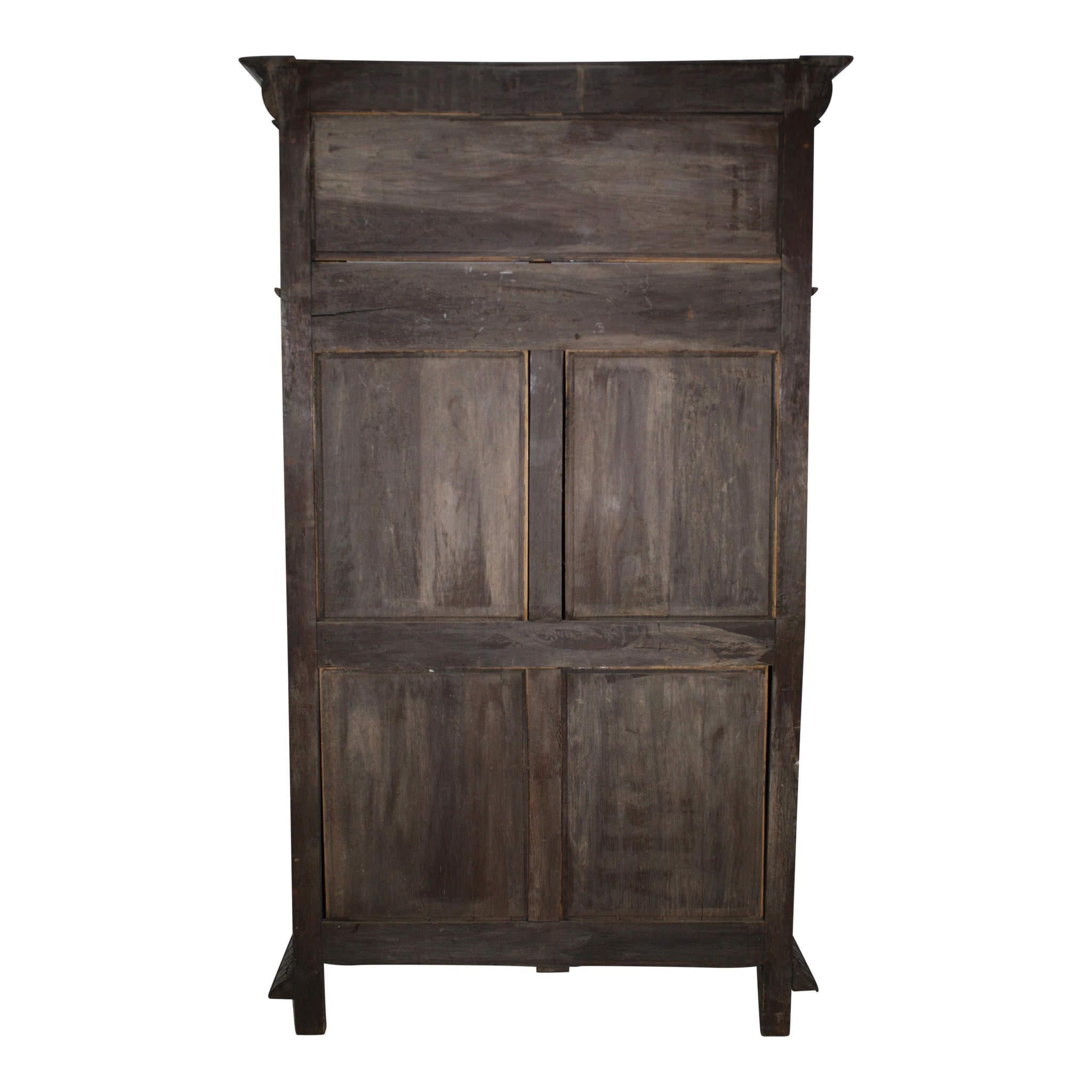 Carved Oak Armoire Cabinet, circa 1880 For Sale 4